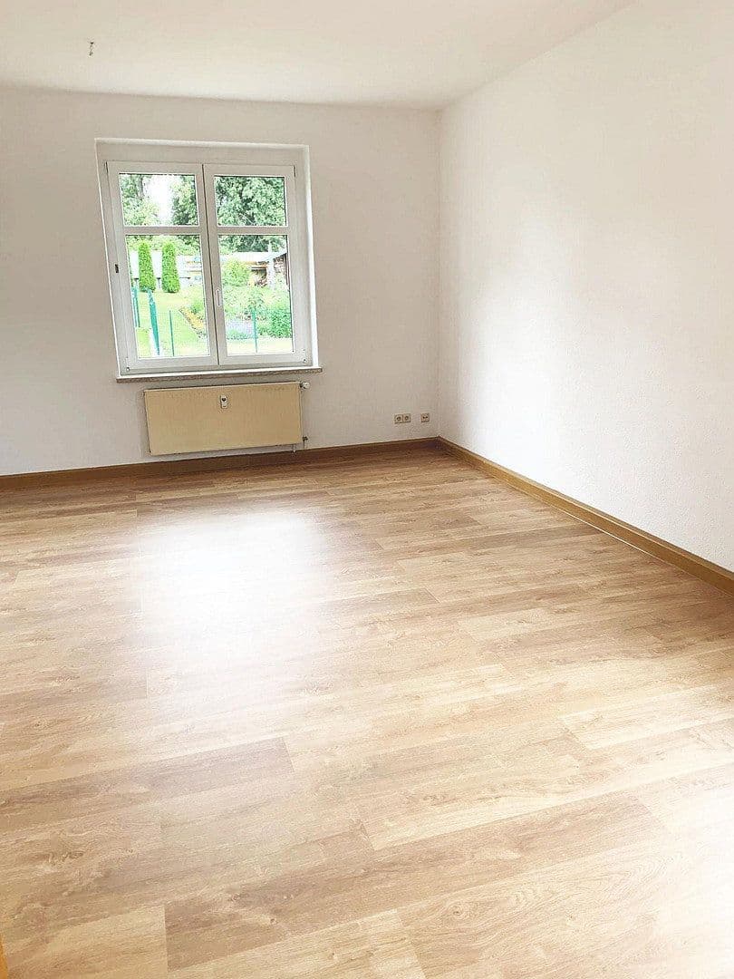 Pronájem bytu 2+1 56 m², Abteistraße 13, Oberlungwitz, Sasko Pronájem bytu 2+1 56 m², Abteistraße 13, Oberlungwitz, Sasko