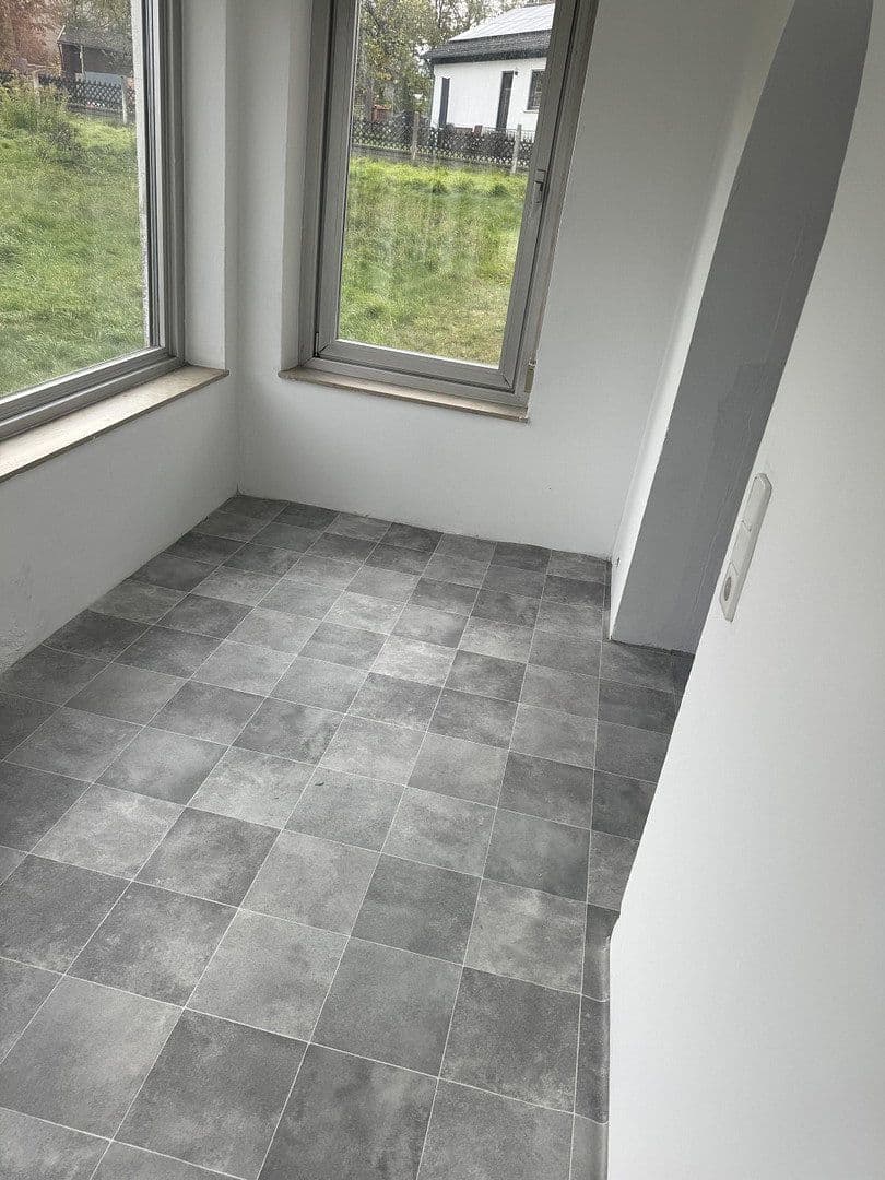 Prodej domu 155 m², pozemek 485 m², Höhbuck 7, Roßtal, Bavorsko Prodej domu 155 m², pozemek 485 m², Höhbuck 7, Roßtal, Bavorsko