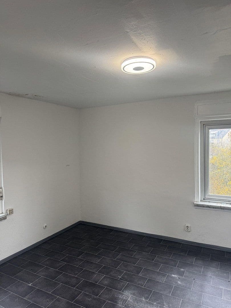 Prodej domu 155 m², pozemek 485 m², Höhbuck 7, Roßtal, Bavorsko Prodej domu 155 m², pozemek 485 m², Höhbuck 7, Roßtal, Bavorsko