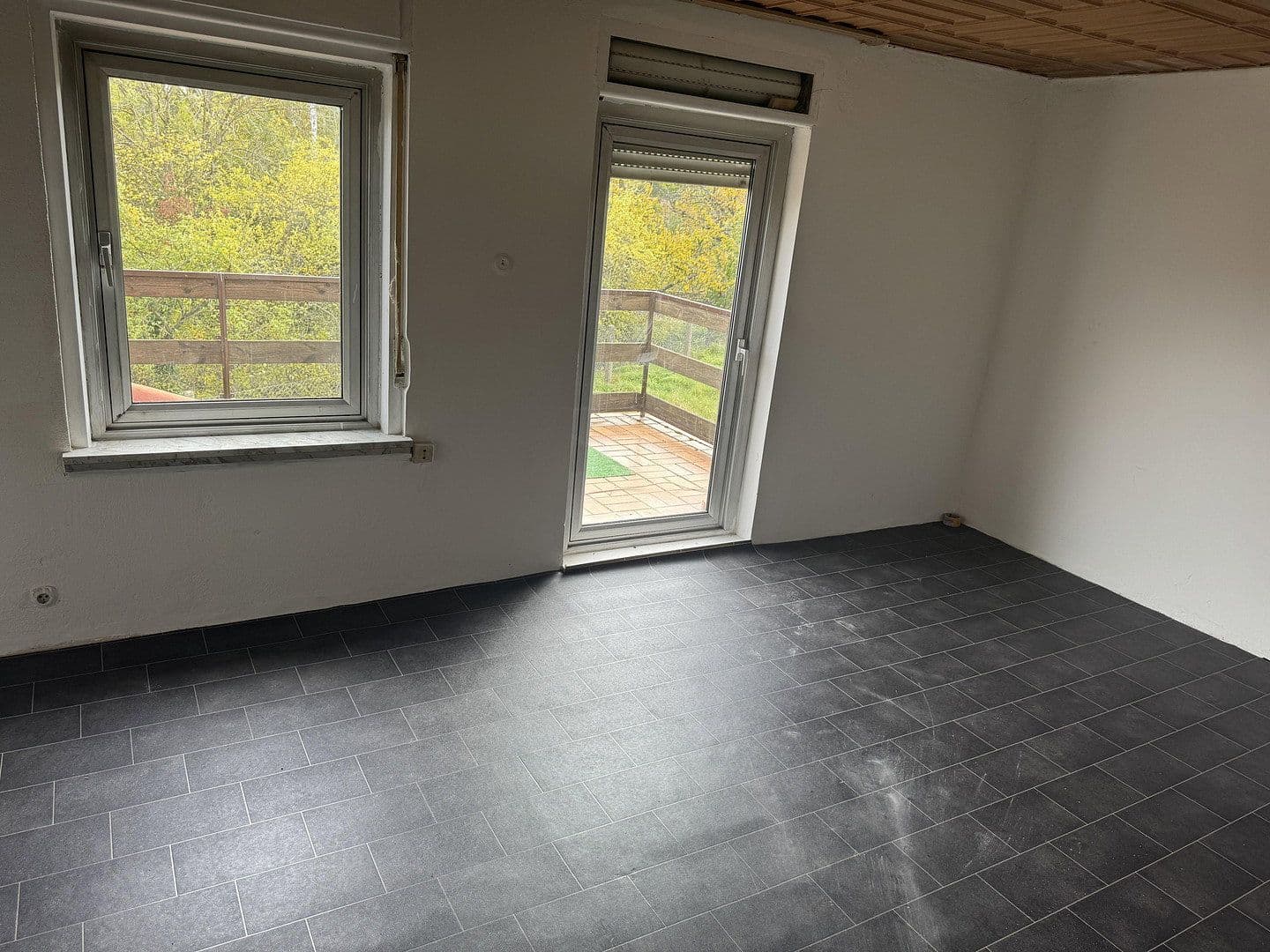 Prodej domu 155 m², pozemek 485 m², Höhbuck 7, Roßtal, Bavorsko Prodej domu 155 m², pozemek 485 m², Höhbuck 7, Roßtal, Bavorsko