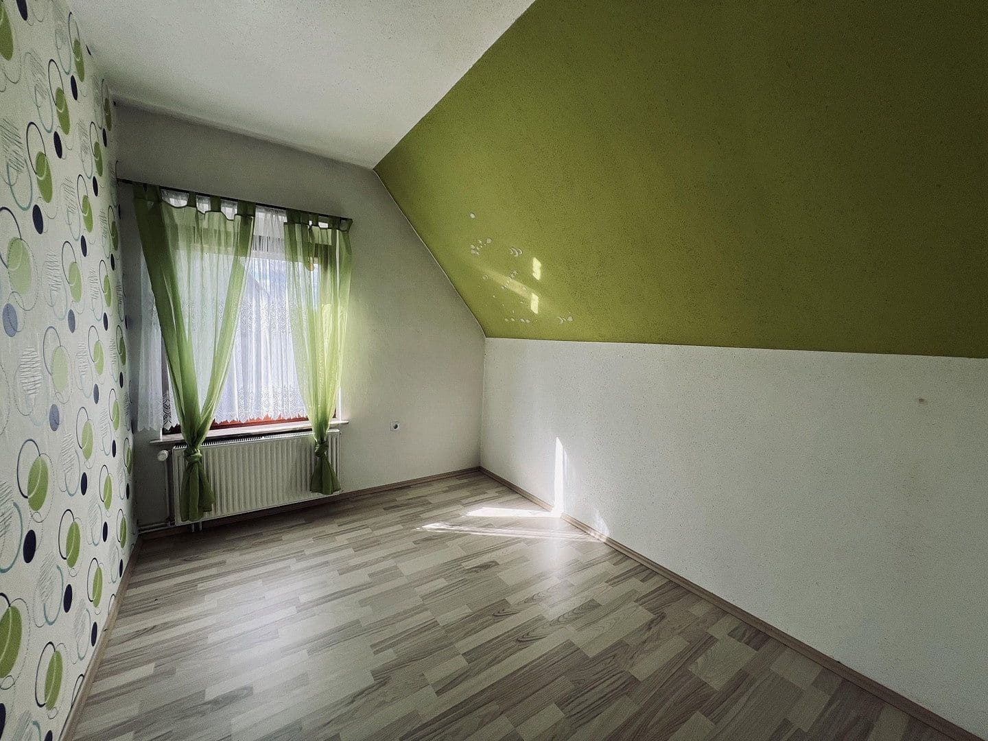 Prodej domu 116 m², pozemek 891 m², Rhönblick, Durynsko Prodej domu 116 m², pozemek 891 m², Rhönblick, Durynsko