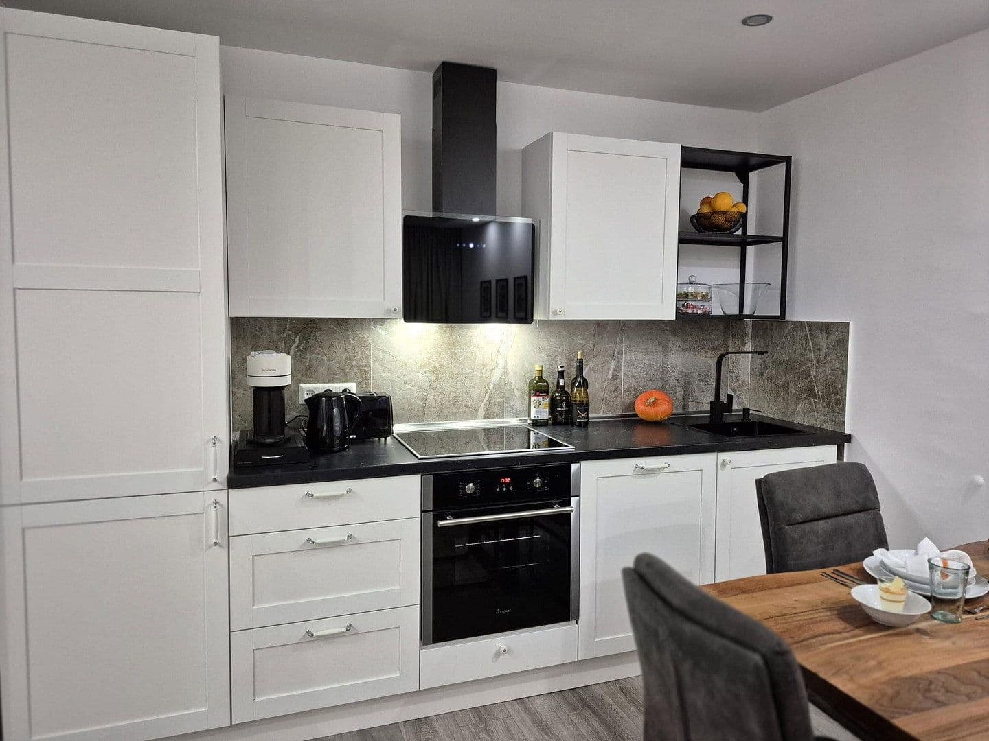 Pronájem bytu 2+1 60 m², Am Mühlengraben 24, Wolfsburg, Dolní Sasko Pronájem bytu 2+1 60 m², Am Mühlengraben 24, Wolfsburg, Dolní Sasko