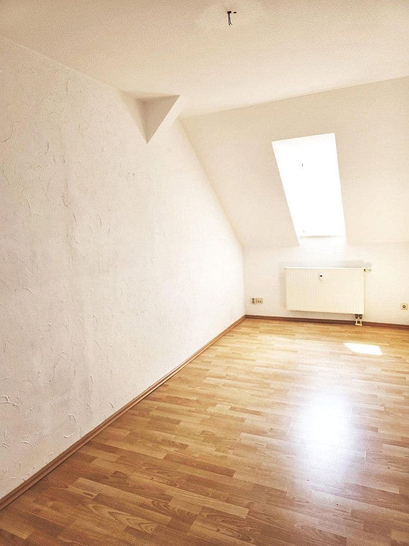 Pronájem bytu 3+1 67 m², Conrad Clauß Straße 20, Hohenstein-Ernstthal, Sasko Pronájem bytu 3+1 67 m², Conrad Clauß Straße 20, Hohenstein-Ernstthal, Sasko