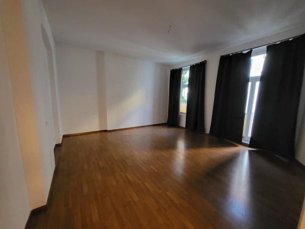 Pronájem bytu 5+1 202 m², Dufourstrasse 4, Leipzig, Sasko Pronájem bytu 5+1 202 m², Dufourstrasse 4, Leipzig, Sasko