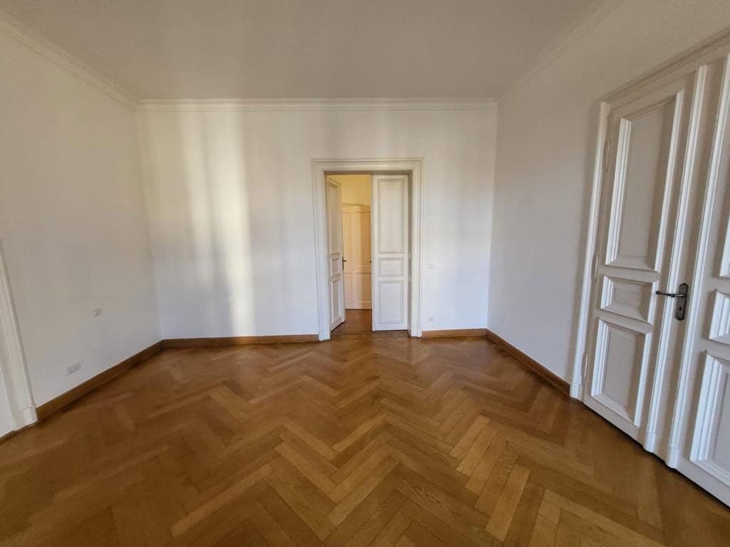 Pronájem bytu 5+1 202 m², Dufourstrasse 4, Leipzig, Sasko Pronájem bytu 5+1 202 m², Dufourstrasse 4, Leipzig, Sasko