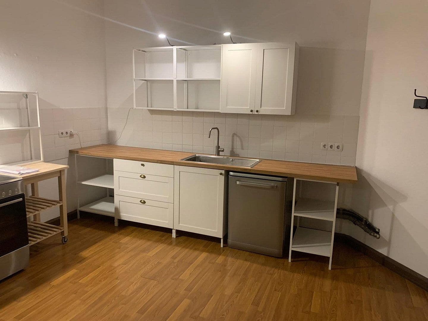 Pronájem bytu 5+1 202 m², Dufourstrasse 4, Leipzig, Sasko Pronájem bytu 5+1 202 m², Dufourstrasse 4, Leipzig, Sasko