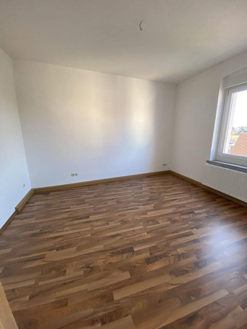 Pronájem bytu 4+1 100 m², Starohrad, Durynsko Pronájem bytu 4+1 100 m², Starohrad, Durynsko