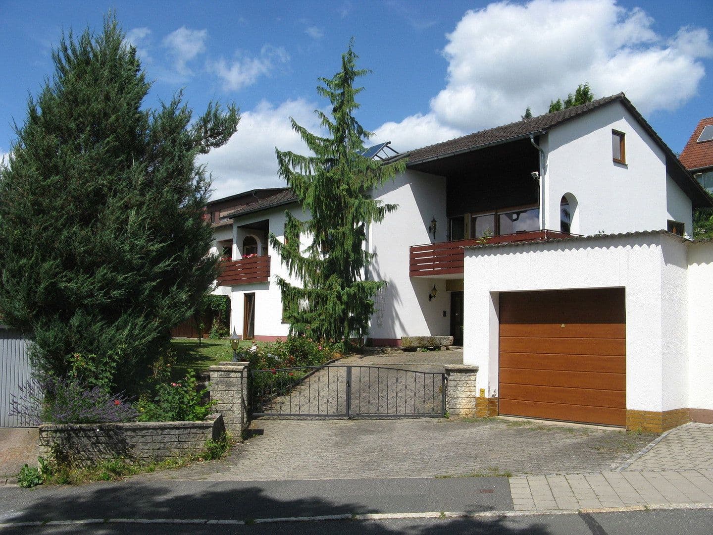 Prodej domu 280 m², pozemek 890 m², Pegnitz, Bavorsko Prodej domu 280 m², pozemek 890 m², Pegnitz, Bavorsko