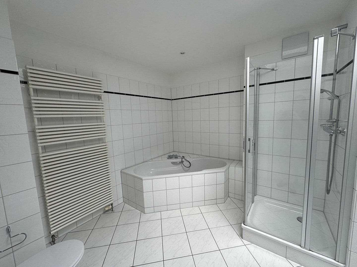 Prodej bytu 5+1 198 m², Albrechtstraße, Berlin, Berlín Prodej bytu 5+1 198 m², Albrechtstraße, Berlin, Berlín