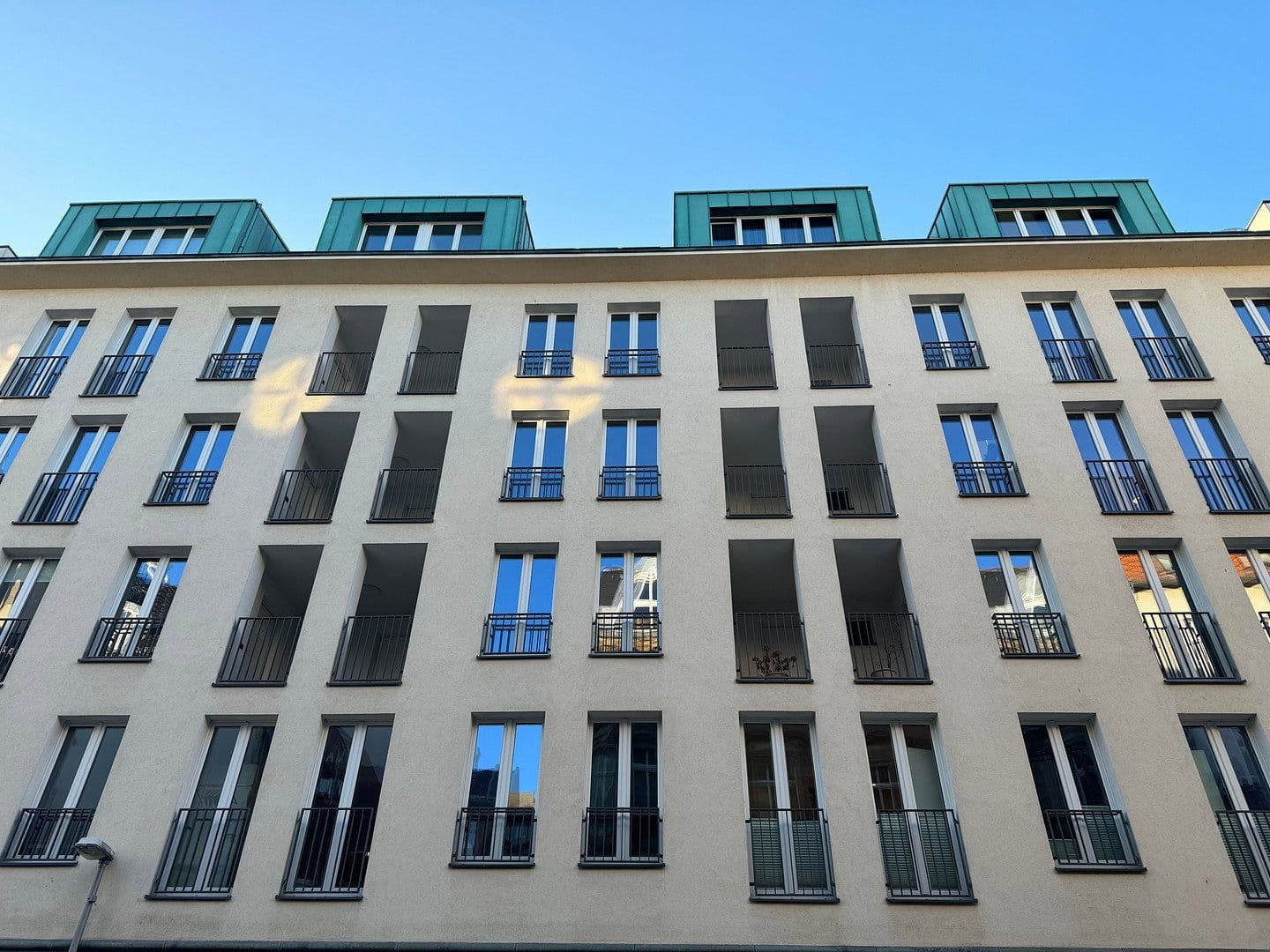 Prodej bytu 5+1 198 m², Albrechtstraße, Berlin, Berlín Prodej bytu 5+1 198 m², Albrechtstraße, Berlin, Berlín