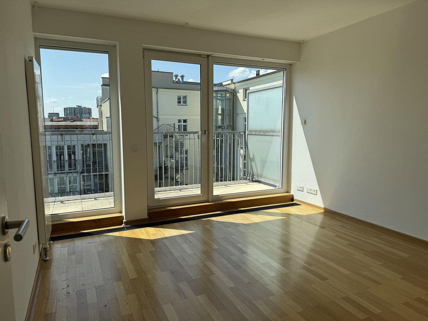 Prodej bytu 5+1 198 m², Albrechtstraße, Berlin, Berlín Prodej bytu 5+1 198 m², Albrechtstraße, Berlin, Berlín