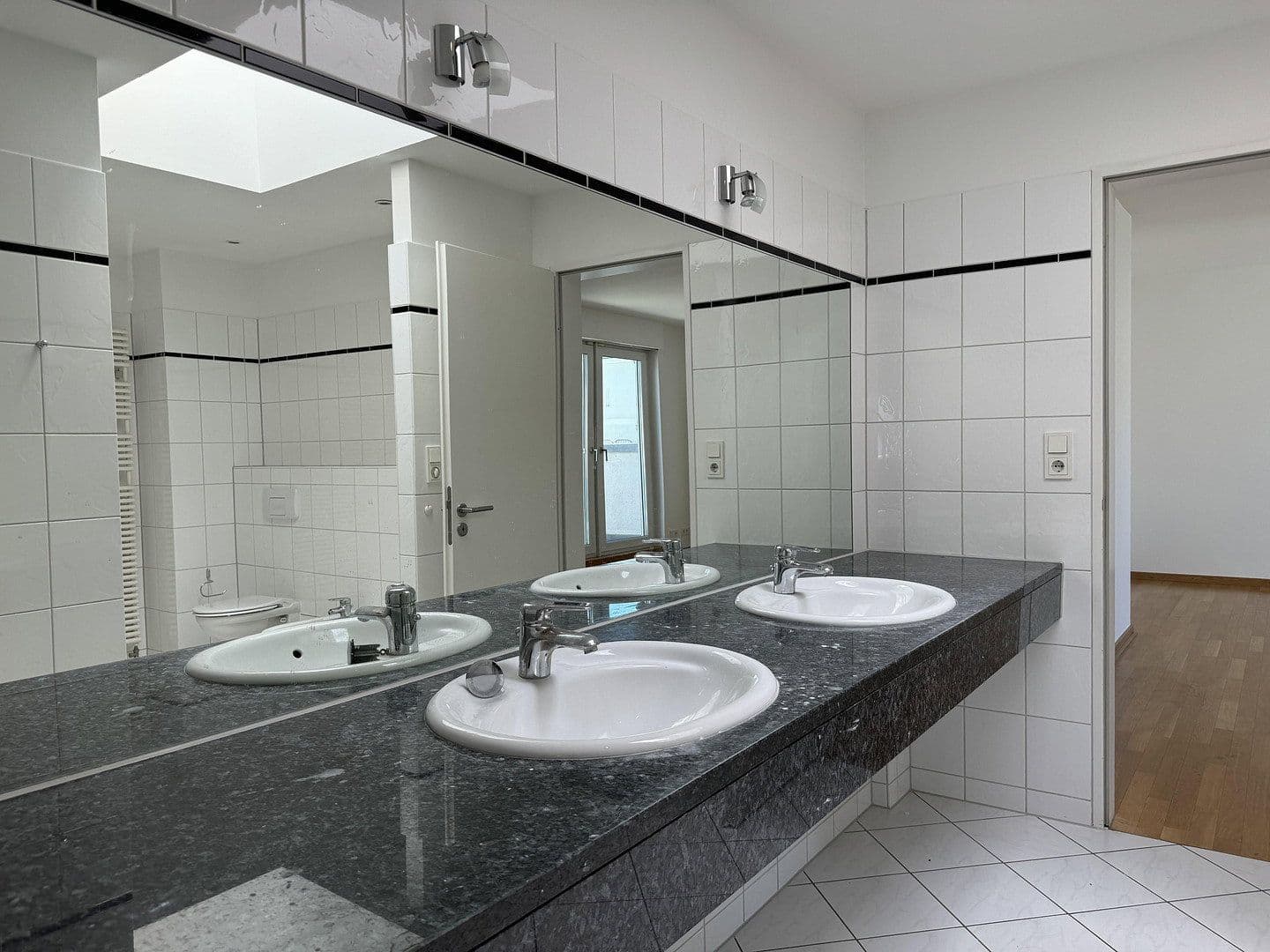 Prodej bytu 5+1 198 m², Albrechtstraße, Berlin, Berlín Prodej bytu 5+1 198 m², Albrechtstraße, Berlin, Berlín