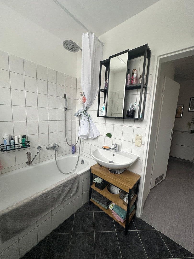 Pronájem bytu 4+1 80 m², Nordstr. 29, Steinau an der Straße, Hessen Pronájem bytu 4+1 80 m², Nordstr. 29, Steinau an der Straße, Hessen