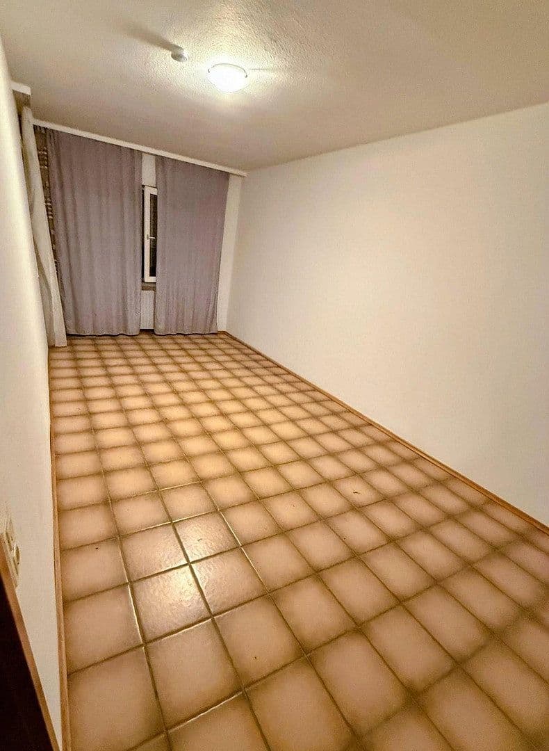 Pronájem bytu 5+1 136 m², Kaiserslautern-Morlautern, Porýní-Falc Pronájem bytu 5+1 136 m², Kaiserslautern-Morlautern, Porýní-Falc