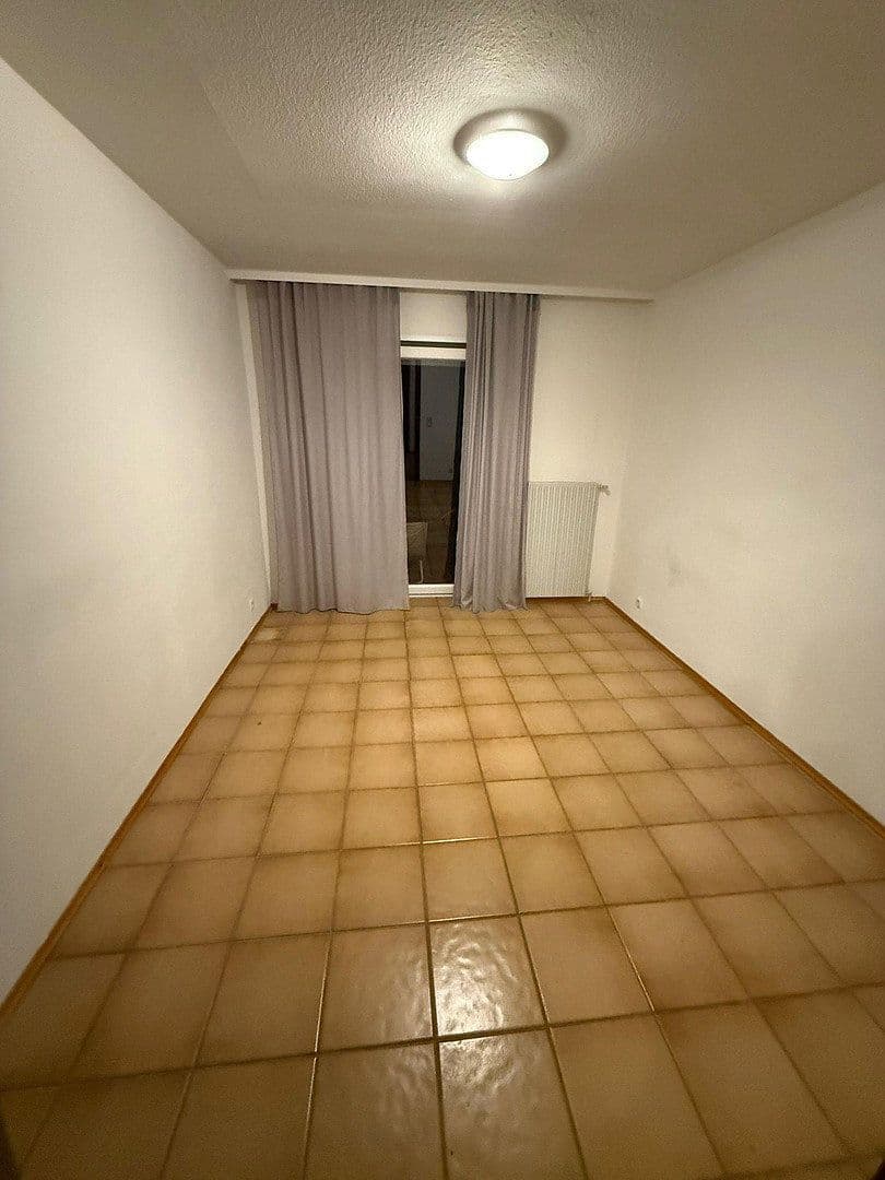 Pronájem bytu 5+1 136 m², Kaiserslautern-Morlautern, Porýní-Falc Pronájem bytu 5+1 136 m², Kaiserslautern-Morlautern, Porýní-Falc