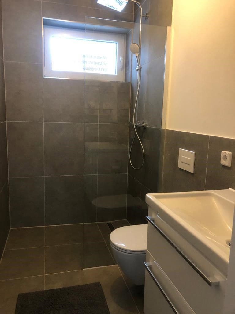 Pronájem domu 158 m², pozemek 400 m², Hohen Neuendorf, Braniborsko Pronájem domu 158 m², pozemek 400 m², Hohen Neuendorf, Braniborsko