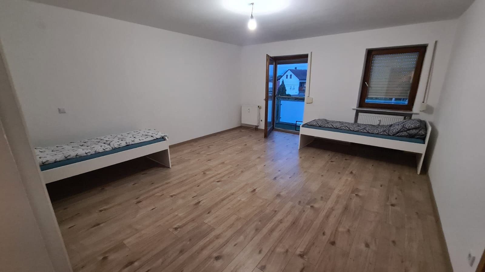 Pronájem bytu 4+1 80 m², Reinschmiedstraße, Vohburg an der Donau, Bavorsko Pronájem bytu 4+1 80 m², Reinschmiedstraße, Vohburg an der Donau, Bavorsko