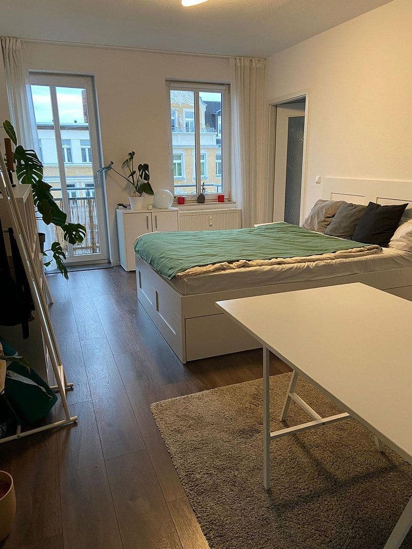 Pronájem bytu 1+1 38 m², Bernhardystraße 51, Halle, Sasko-Anhaltsko Pronájem bytu 1+1 38 m², Bernhardystraße 51, Halle, Sasko-Anhaltsko