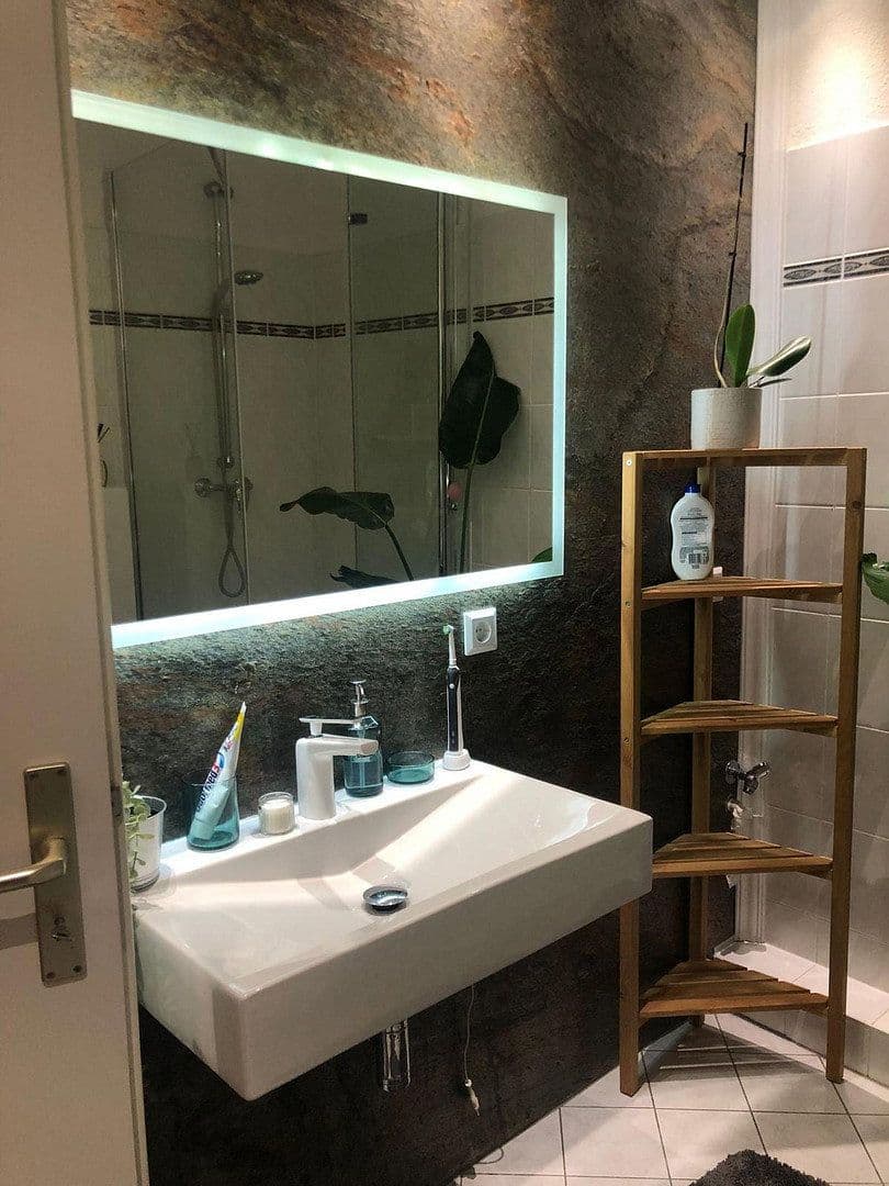 Pronájem bytu 1+1 38 m², Bernhardystraße 51, Halle, Sasko-Anhaltsko Pronájem bytu 1+1 38 m², Bernhardystraße 51, Halle, Sasko-Anhaltsko