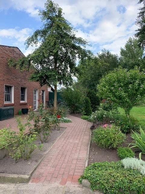 Pronájem bytu 1+1 37 m², Neulehe, Dolní Sasko Pronájem bytu 1+1 37 m², Neulehe, Dolní Sasko