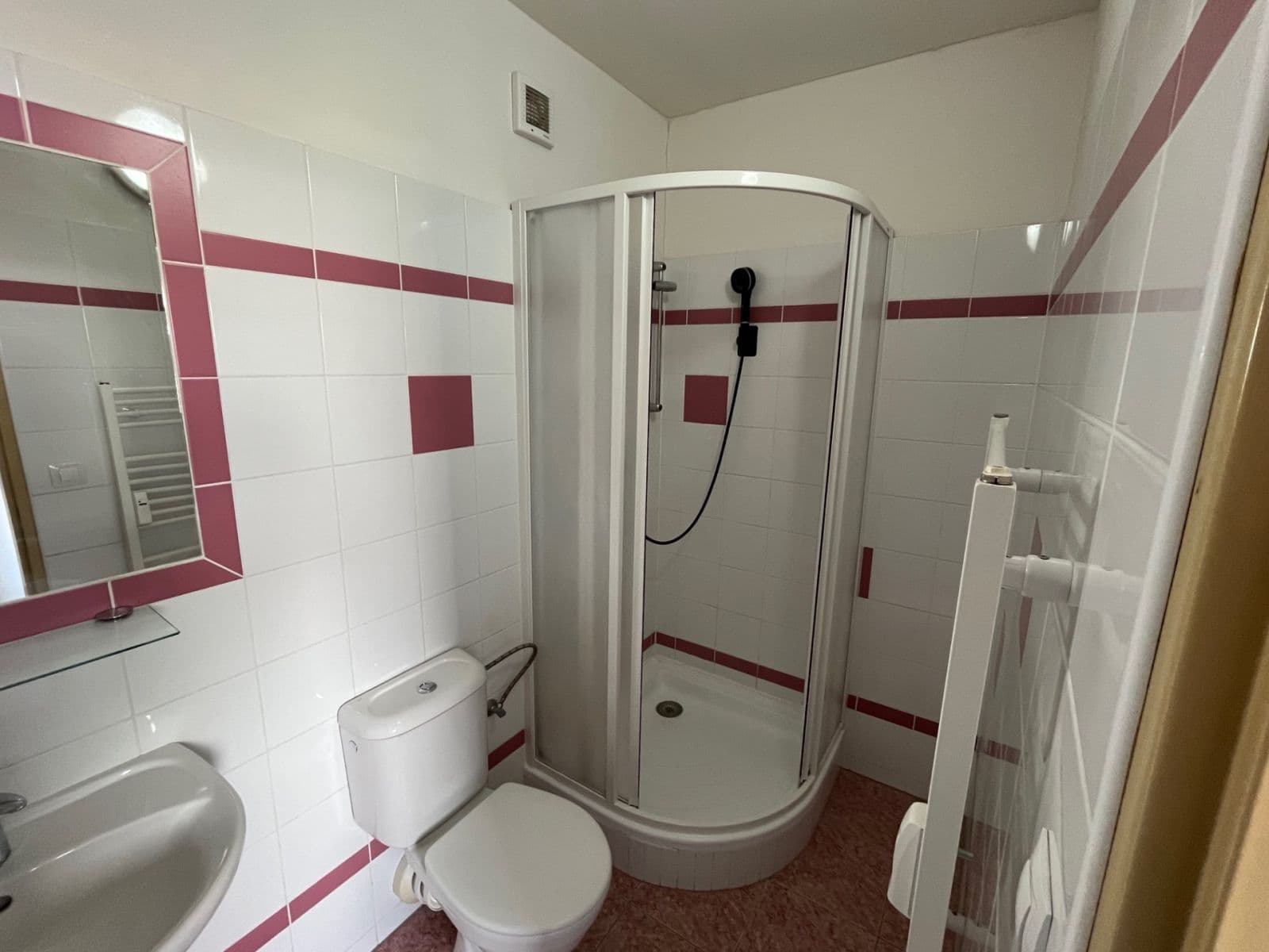 Pronájem bytu 2+kk 44 m², Dačického, Brno, Jihomoravský kraj Pronájem bytu 2+kk 44 m², Dačického, Brno, Jihomoravský kraj