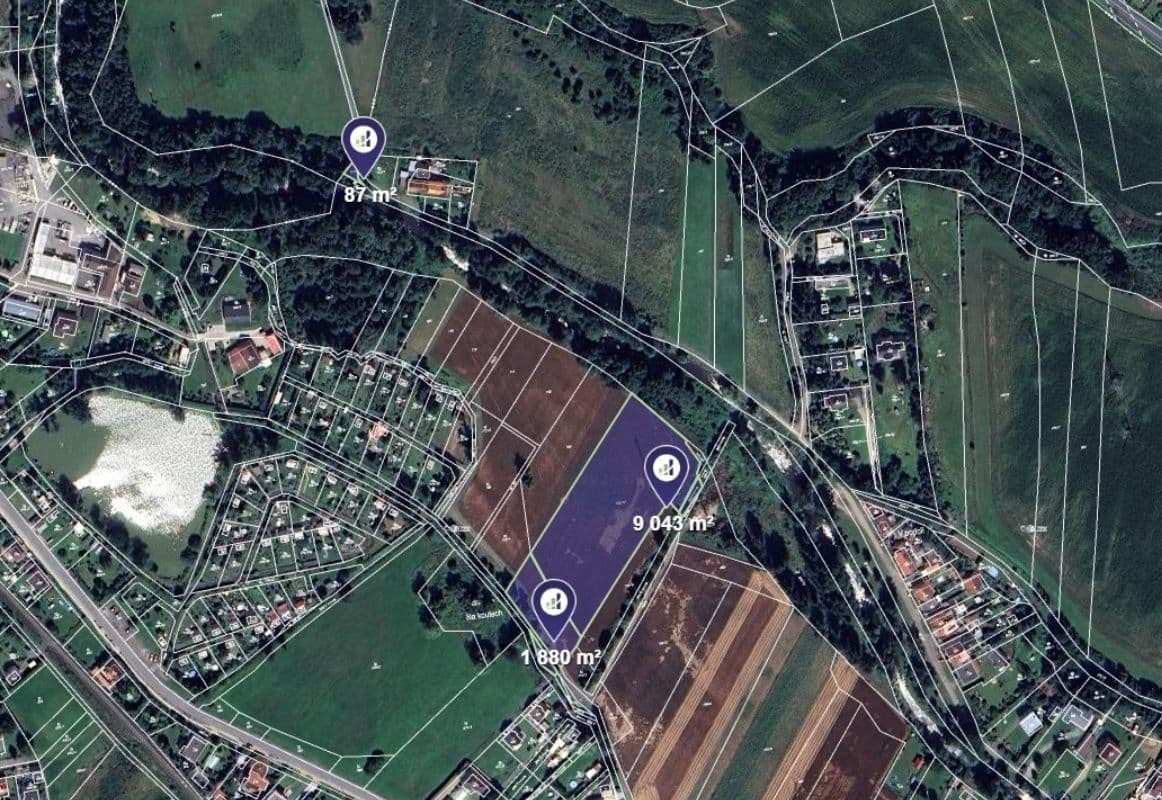 Prodej pozemku 11.010 m², Kamenný Újezd, Plzeňský kraj Prodej pozemku 11.010 m², Kamenný Újezd, Plzeňský kraj