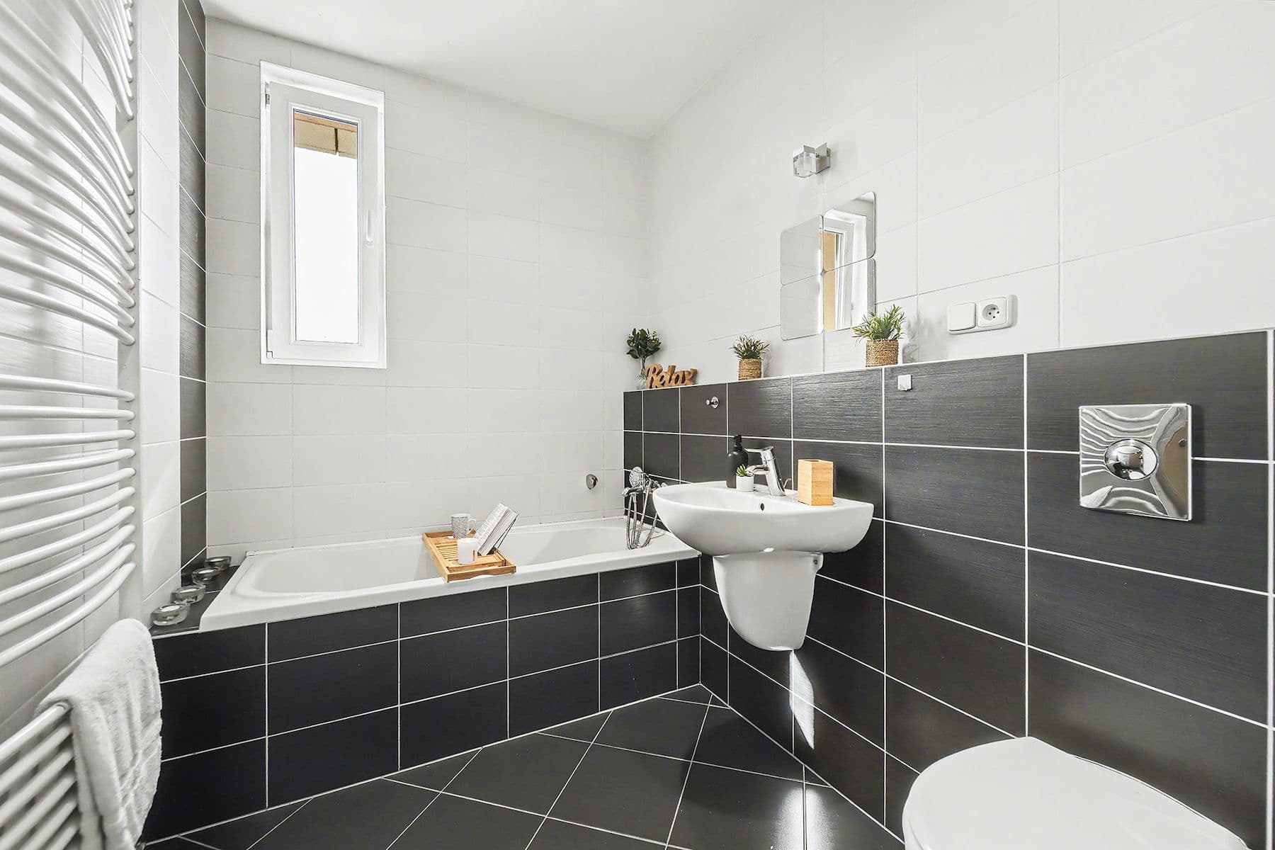 Prodej bytu 2+kk 49 m², Strakošová, Praha, Praha Prodej bytu 2+kk 49 m², Strakošová, Praha, Praha