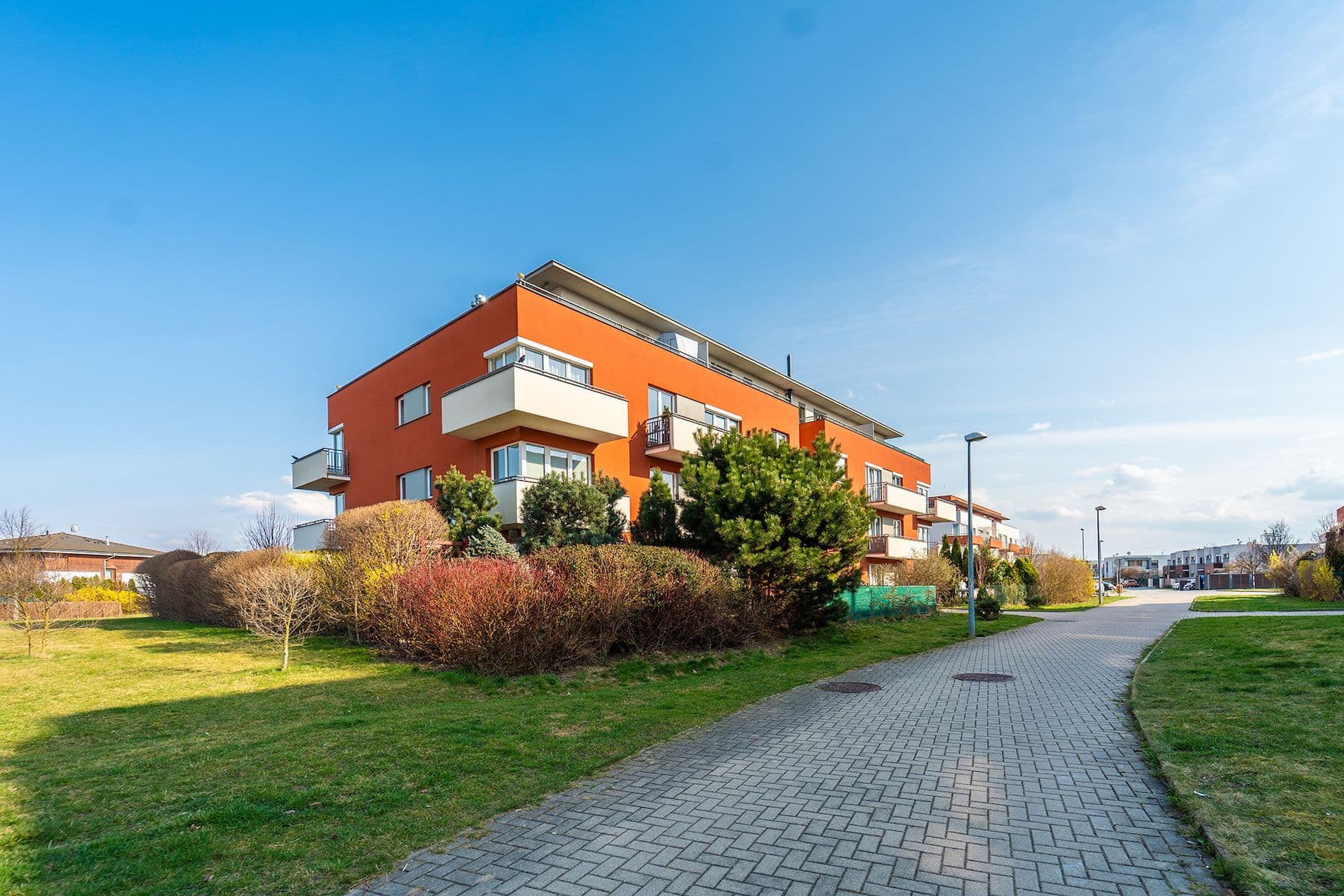 Prodej bytu 2+kk 49 m², Strakošová, Praha, Praha Prodej bytu 2+kk 49 m², Strakošová, Praha, Praha