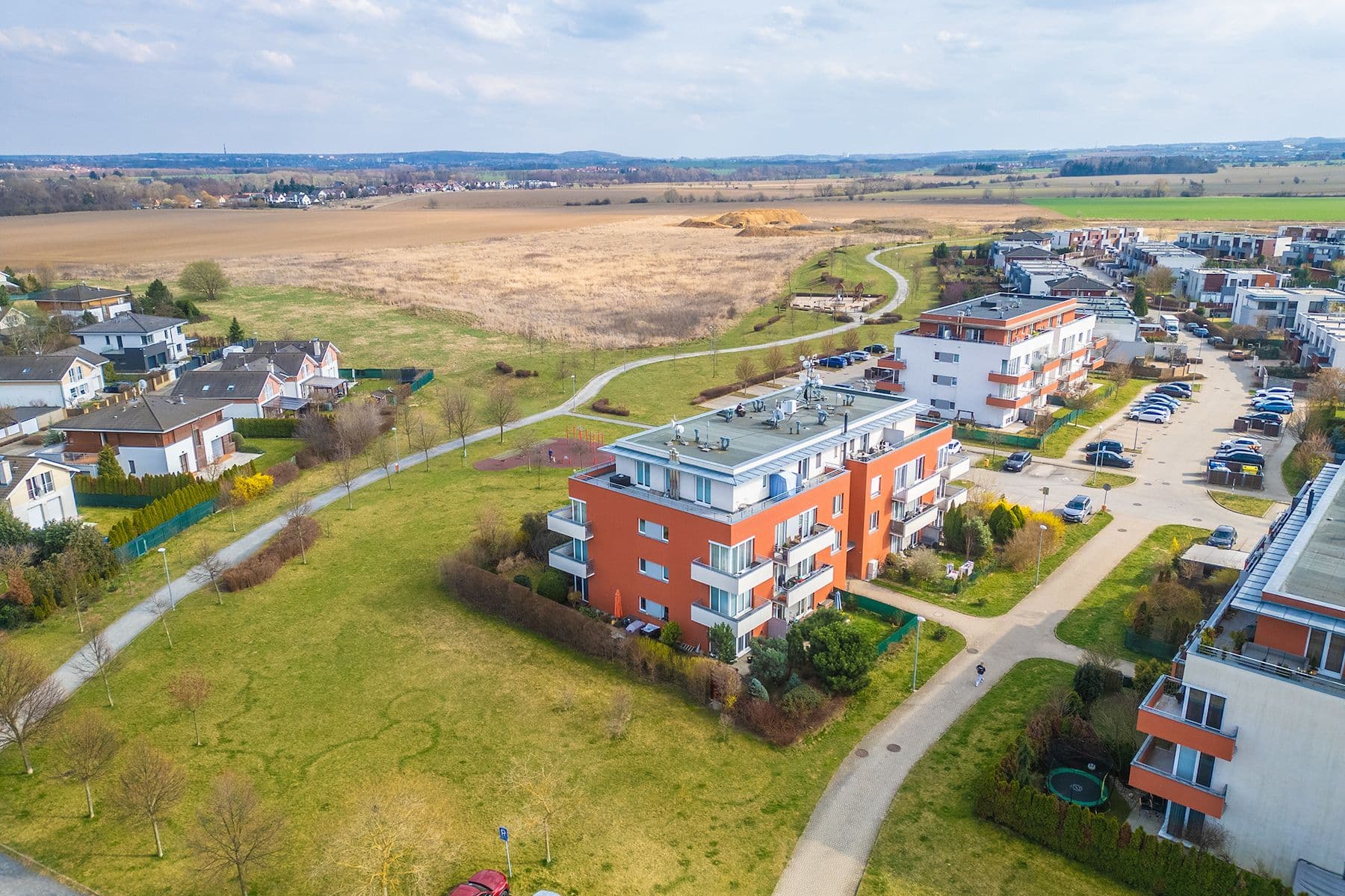 Prodej bytu 2+kk 49 m², Strakošová, Praha, Praha Prodej bytu 2+kk 49 m², Strakošová, Praha, Praha