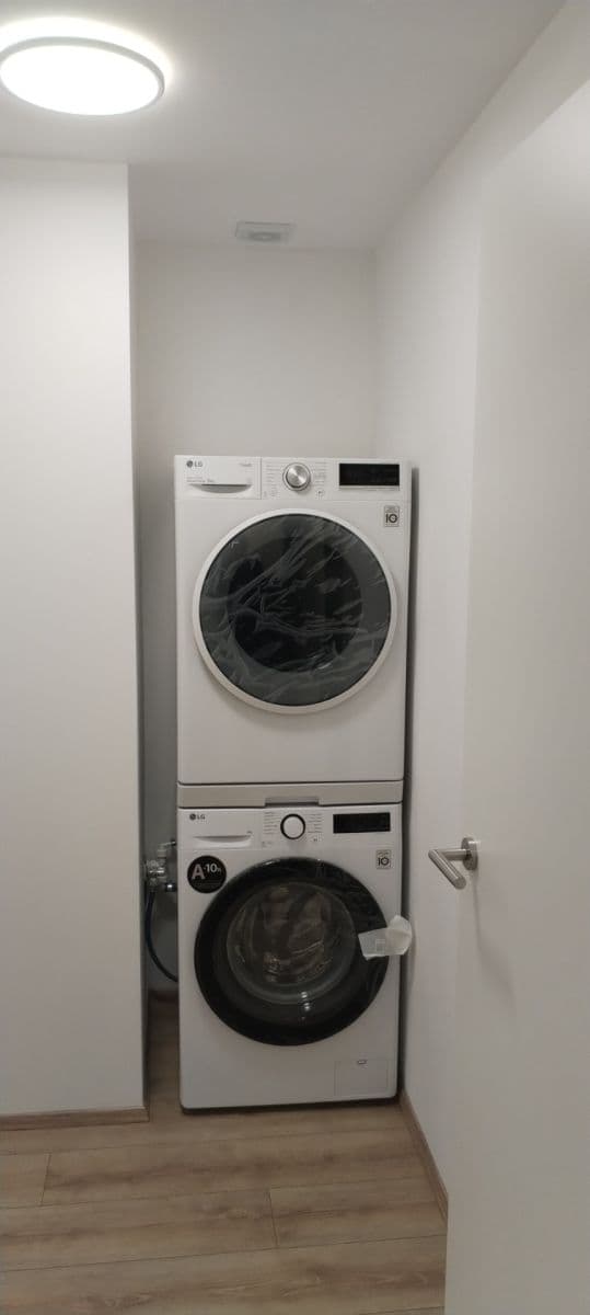 Pronájem bytu 2+kk 48 m², Spolková, Brno, Jihomoravský kraj Pronájem bytu 2+kk 48 m², Spolková, Brno, Jihomoravský kraj