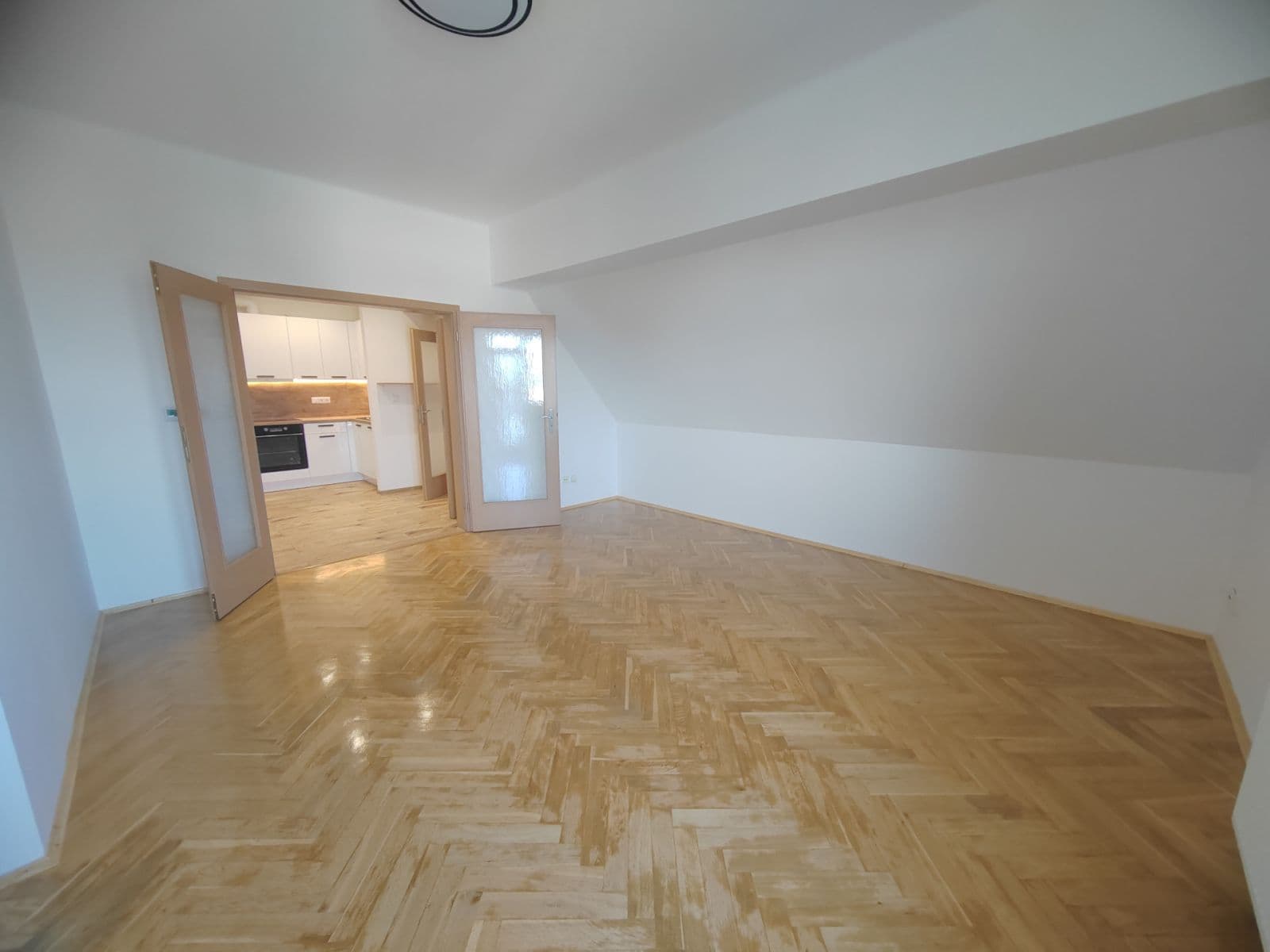 Pronájem bytu 3+kk 88 m², Kladenská, Praha, Praha Pronájem bytu 3+kk 88 m², Kladenská, Praha, Praha