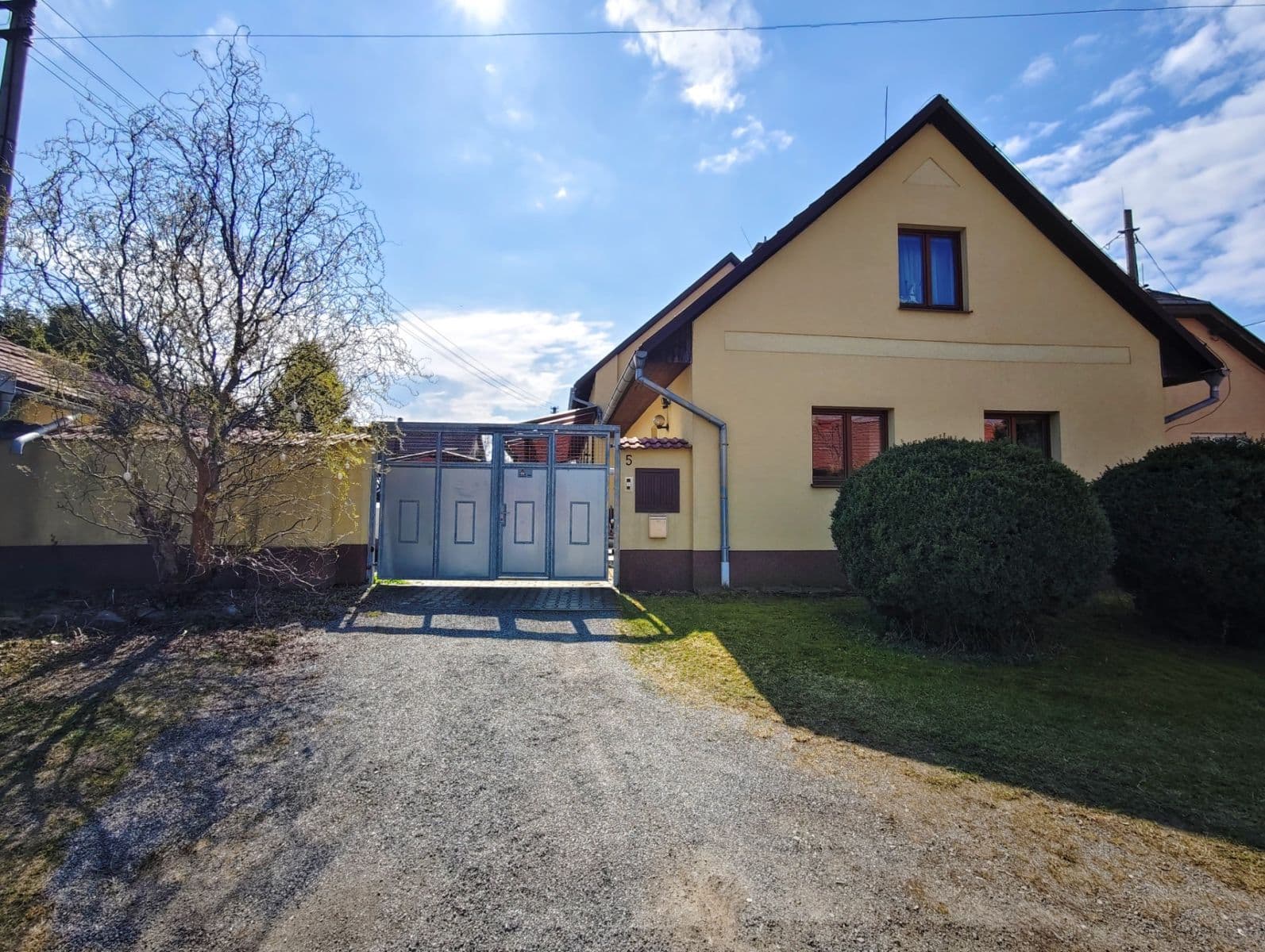 Prodej domu 206 m², pozemek 1.450 m², U Dálnice, Říčany, Středočeský kraj Prodej domu 206 m², pozemek 1.450 m², U Dálnice, Říčany, Středočeský kraj