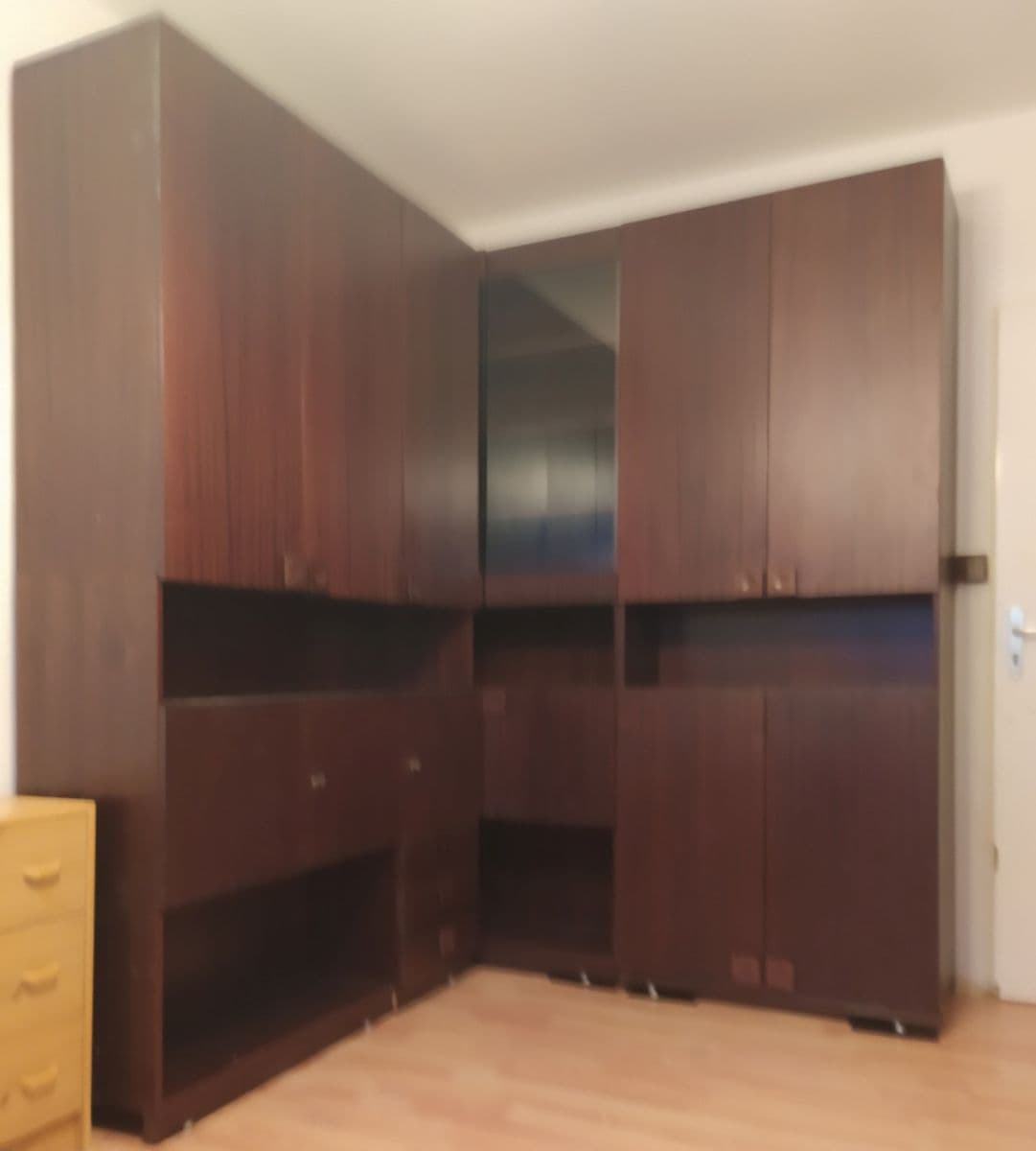 Prodej bytu 2+1 42 m², Holandská, Kladno, Středočeský kraj Prodej bytu 2+1 42 m², Holandská, Kladno, Středočeský kraj