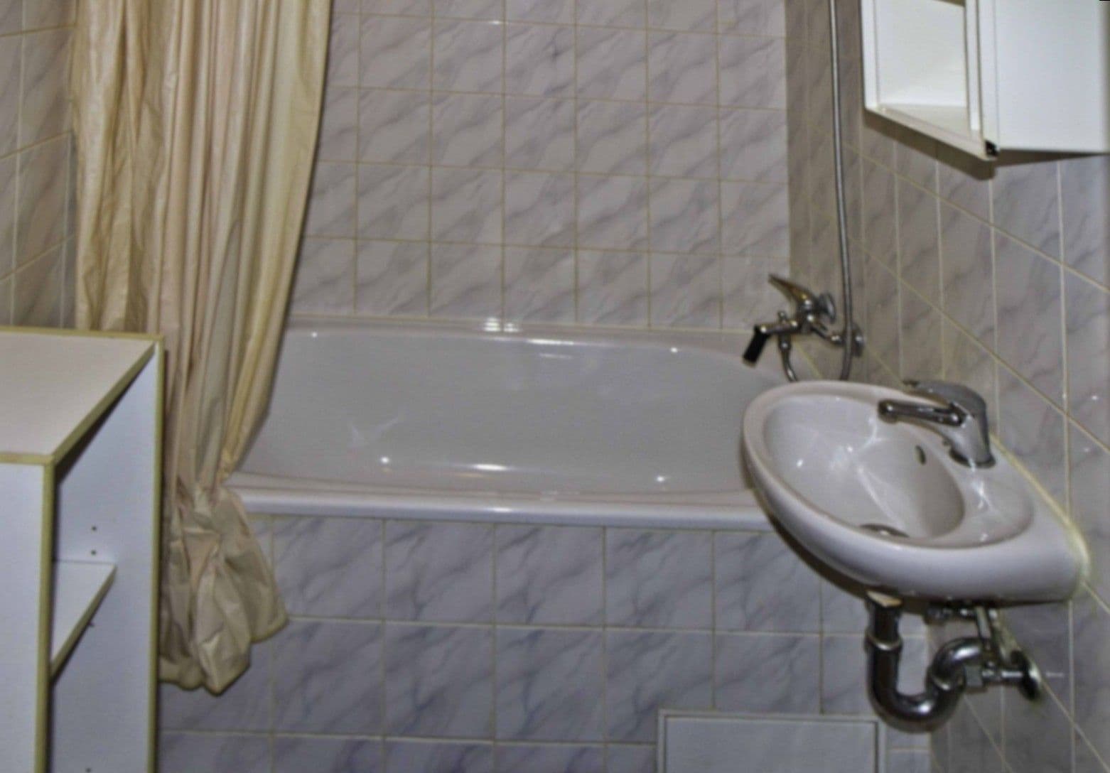 Prodej bytu 2+1 42 m², Holandská, Kladno, Středočeský kraj Prodej bytu 2+1 42 m², Holandská, Kladno, Středočeský kraj