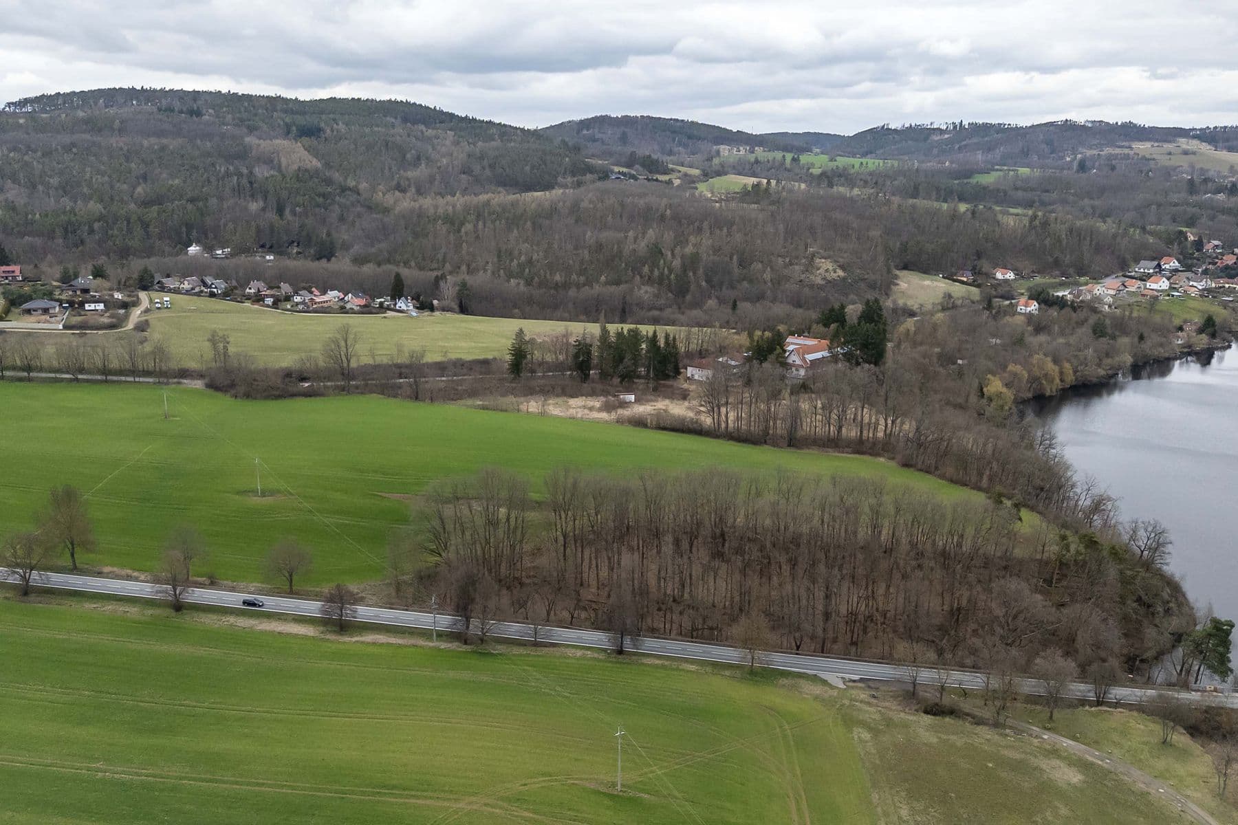 Prodej pozemku 34.543 m², Hřiměždice, Středočeský kraj Prodej pozemku 34.543 m², Hřiměždice, Středočeský kraj