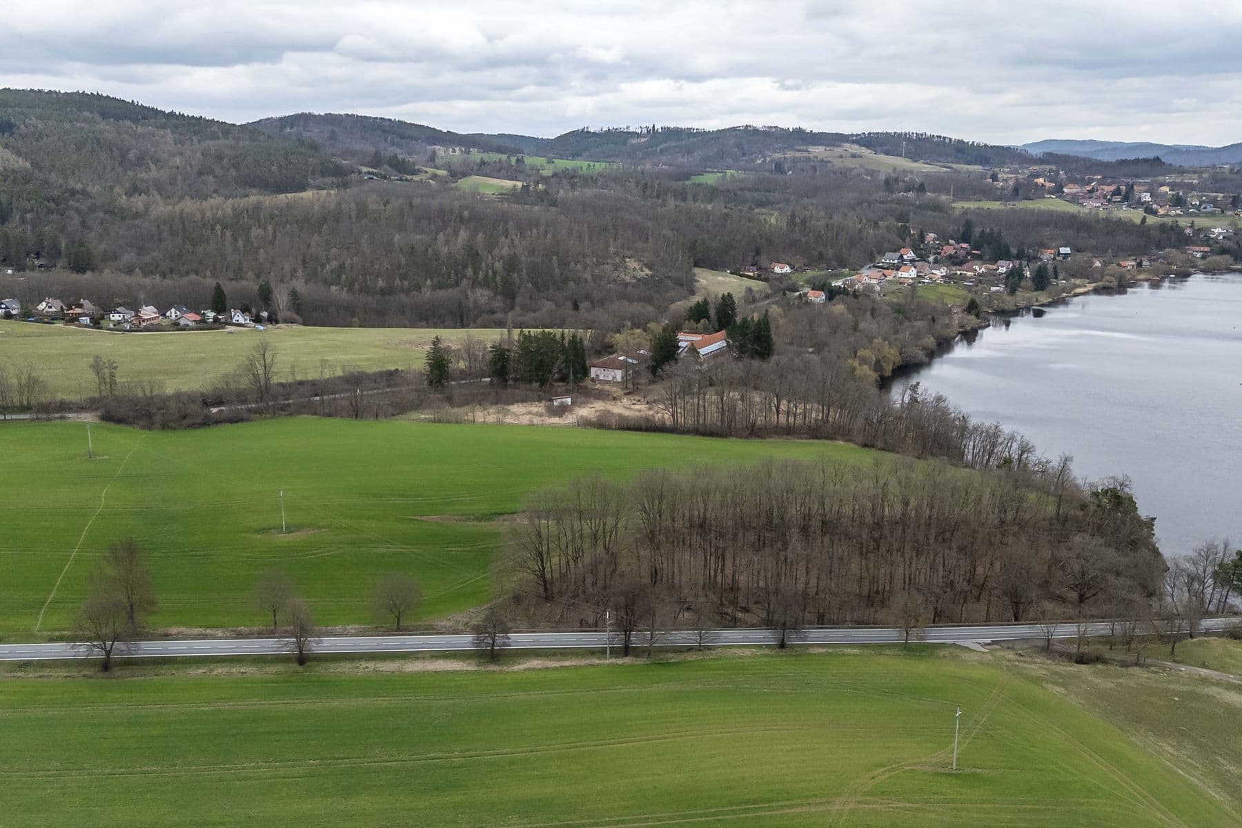 Prodej pozemku 34.543 m², Hřiměždice, Středočeský kraj Prodej pozemku 34.543 m², Hřiměždice, Středočeský kraj