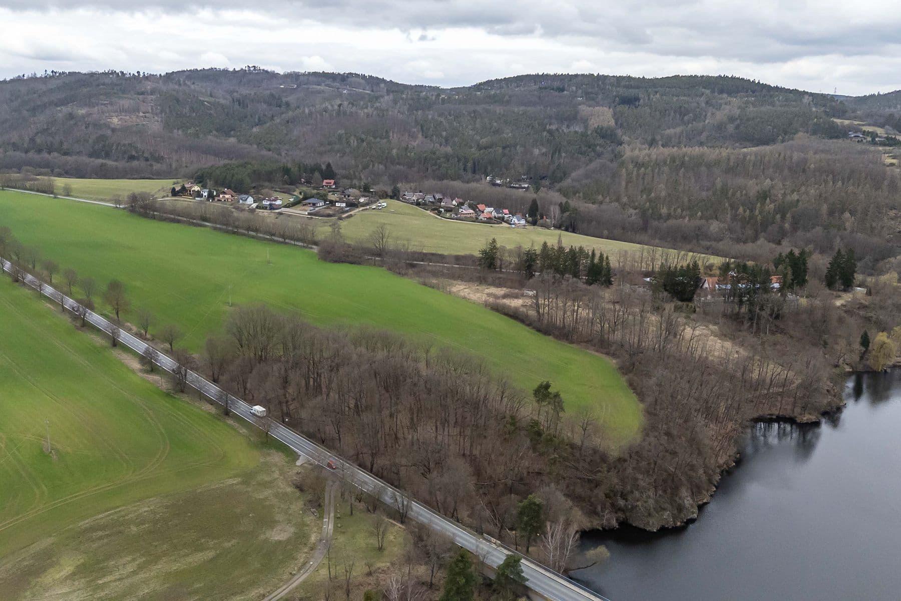 Prodej pozemku 34.543 m², Hřiměždice, Středočeský kraj Prodej pozemku 34.543 m², Hřiměždice, Středočeský kraj