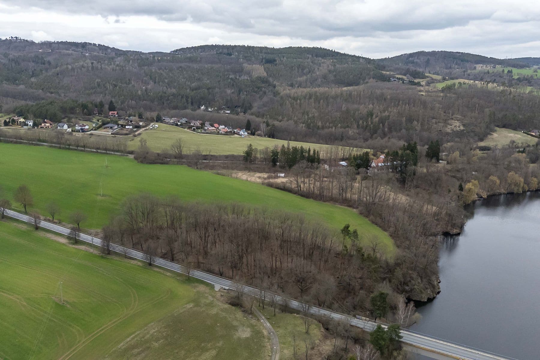 Prodej pozemku 34.543 m², Hřiměždice, Středočeský kraj Prodej pozemku 34.543 m², Hřiměždice, Středočeský kraj
