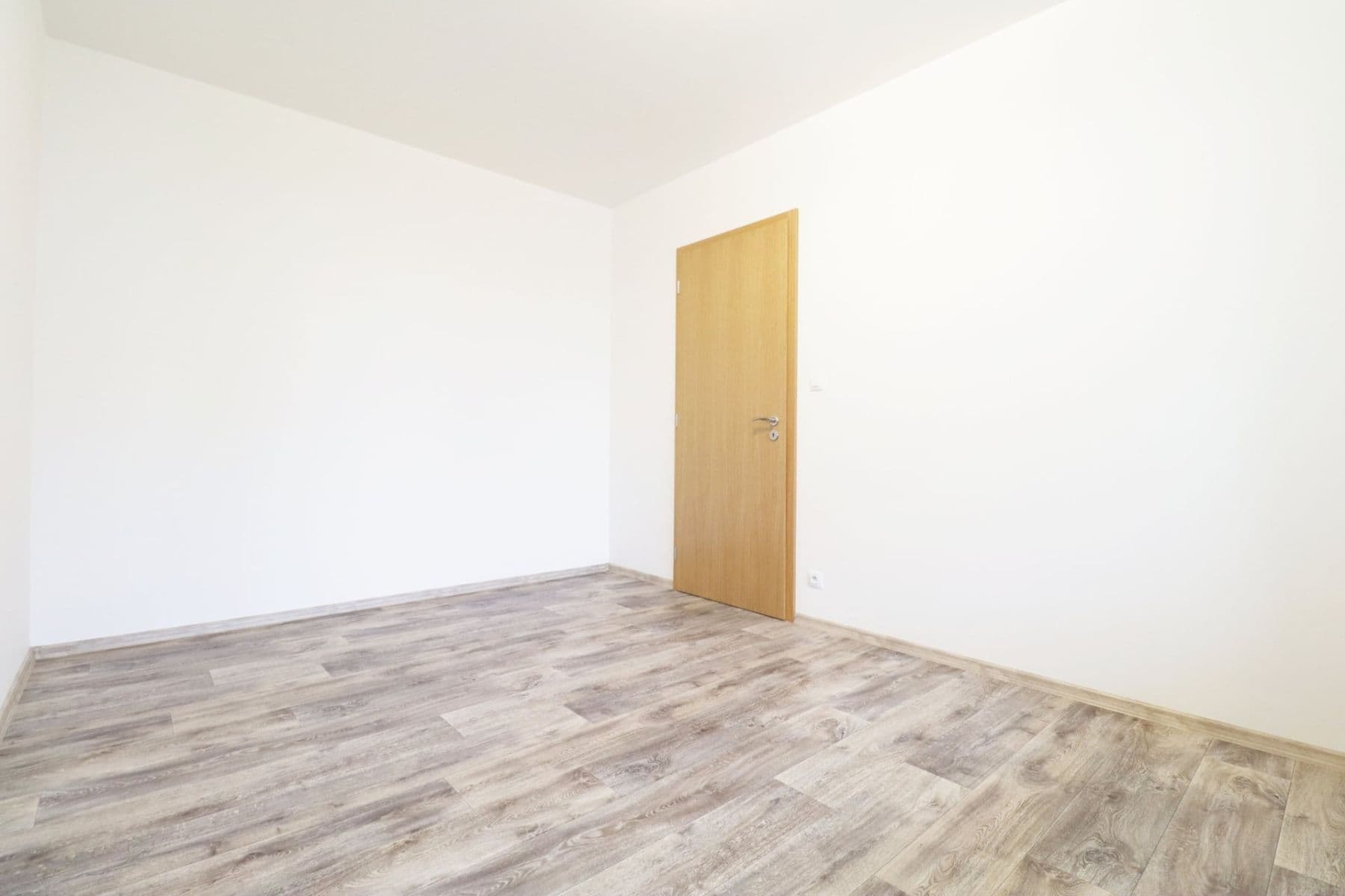 Pronájem bytu 2+kk 55 m², U Traktorky, Praha, Praha Pronájem bytu 2+kk 55 m², U Traktorky, Praha, Praha