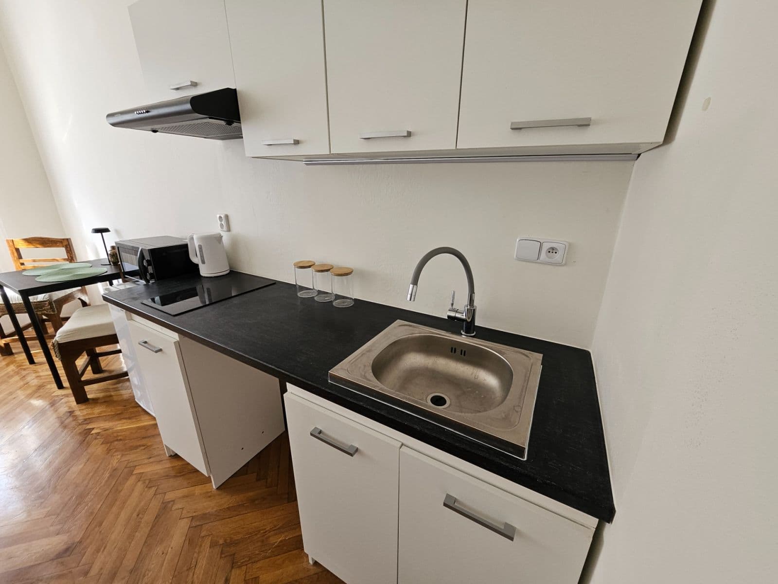 Pronájem bytu 2+kk 52 m², Čejkova, Brno, Jihomoravský kraj Pronájem bytu 2+kk 52 m², Čejkova, Brno, Jihomoravský kraj