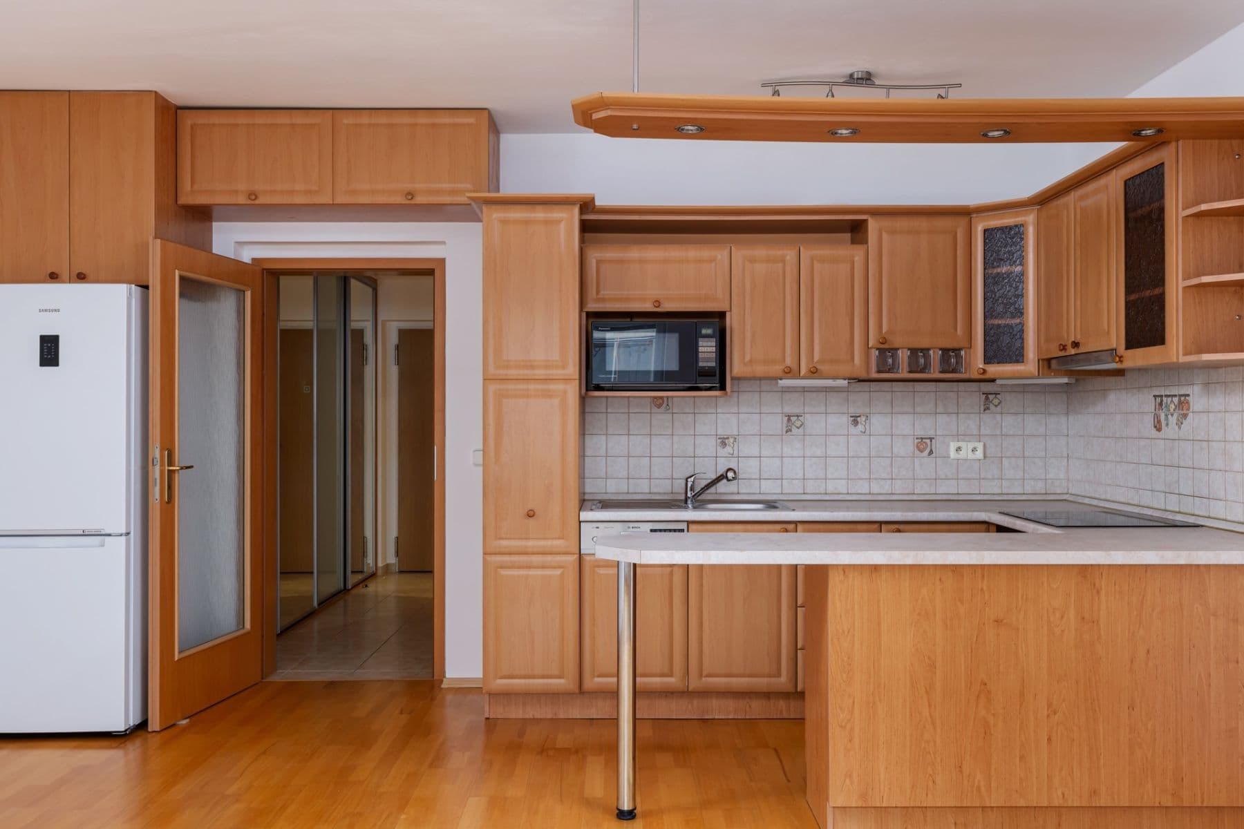 Pronájem bytu 1+kk 39 m², Jemnická, Praha, Praha Pronájem bytu 1+kk 39 m², Jemnická, Praha, Praha