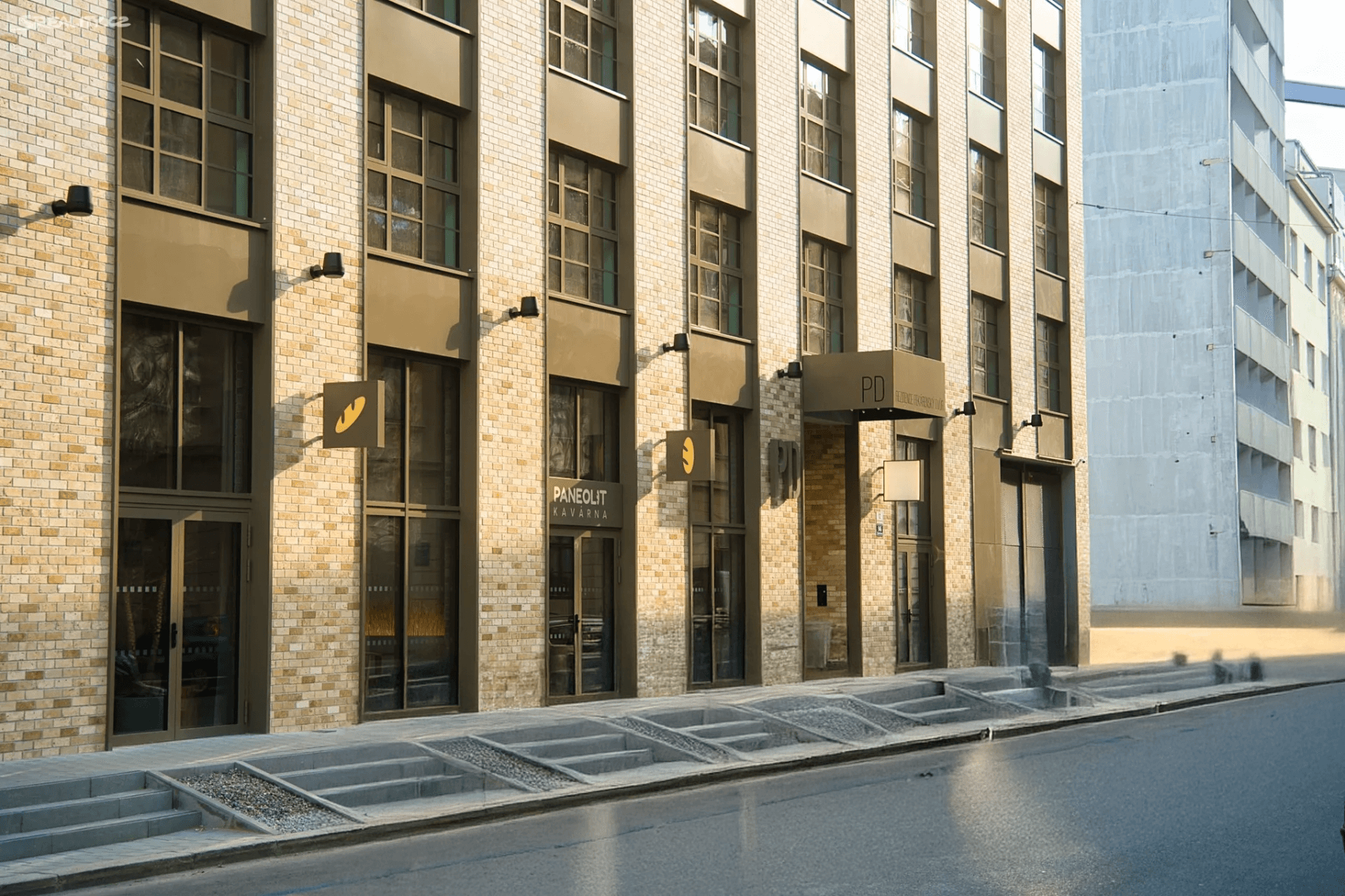 Pronájem bytu 1+kk 41 m², Bratislavská, Brno, Jihomoravský kraj Pronájem bytu 1+kk 41 m², Bratislavská, Brno, Jihomoravský kraj