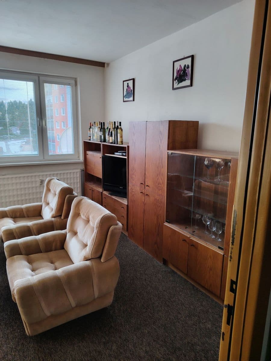 Prodej bytu 4+1 84 m², Okružná, Handlová, Trenčiansky kraj Prodej bytu 4+1 84 m², Okružná, Handlová, Trenčiansky kraj