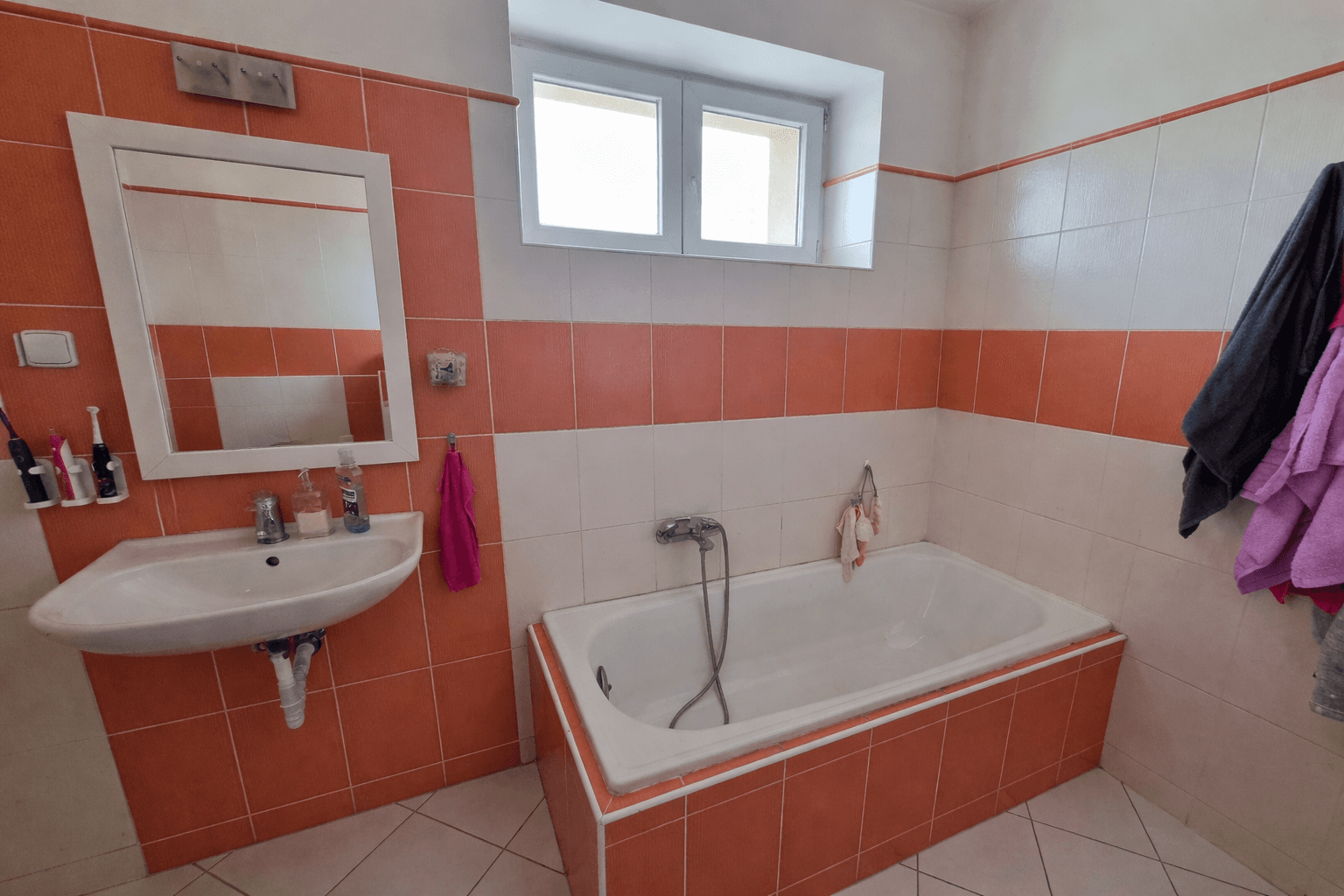 Prodej domu 126 m², pozemek 368 m², Kralupy nad Vltavou, Středočeský kraj Prodej domu 126 m², pozemek 368 m², Kralupy nad Vltavou, Středočeský kraj