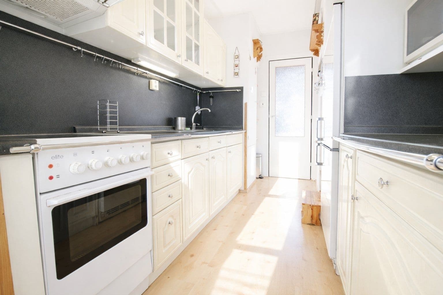 Pronájem bytu 3+1 73 m², Poznaňská, Praha, Praha Pronájem bytu 3+1 73 m², Poznaňská, Praha, Praha