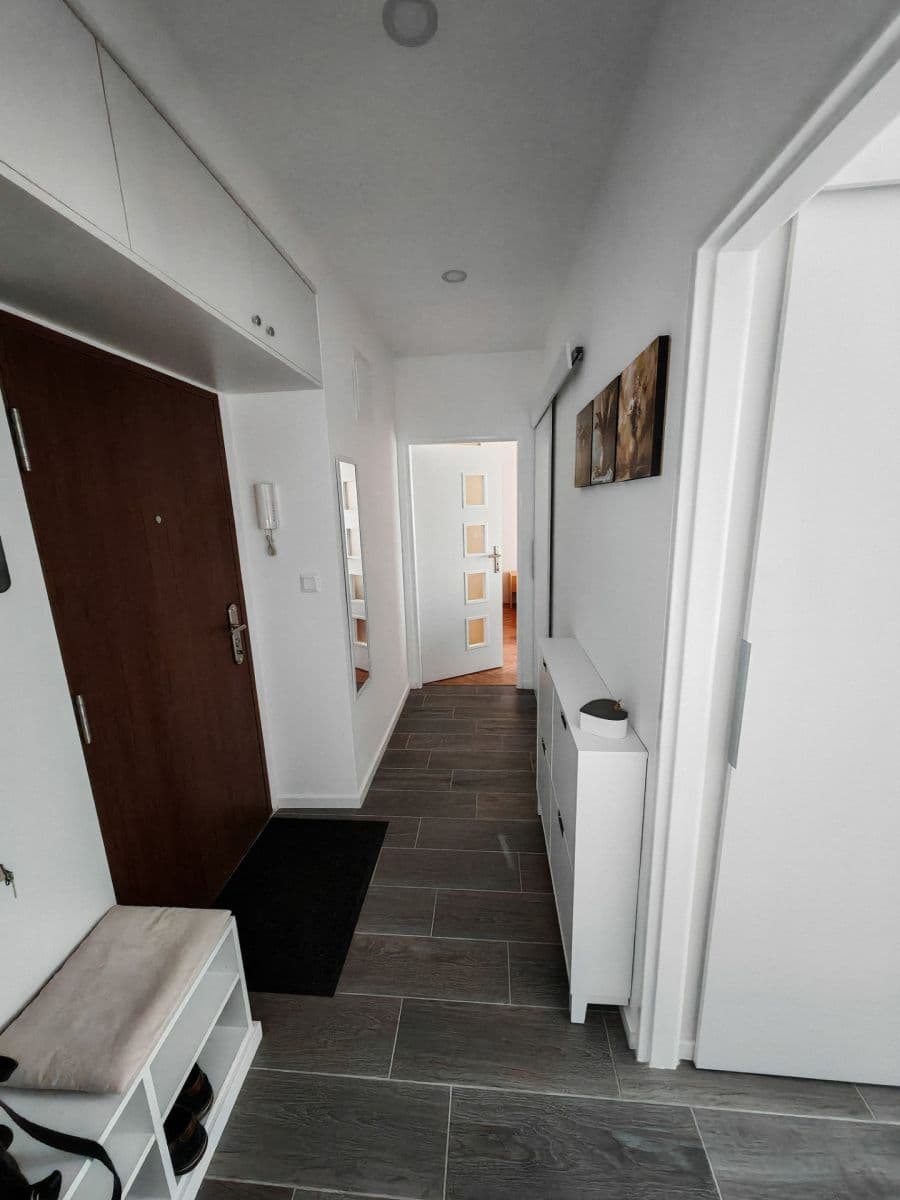 Pronájem bytu 2+1 49 m², Planét, Ružinov, Bratislavský kraj Pronájem bytu 2+1 49 m², Planét, Ružinov, Bratislavský kraj