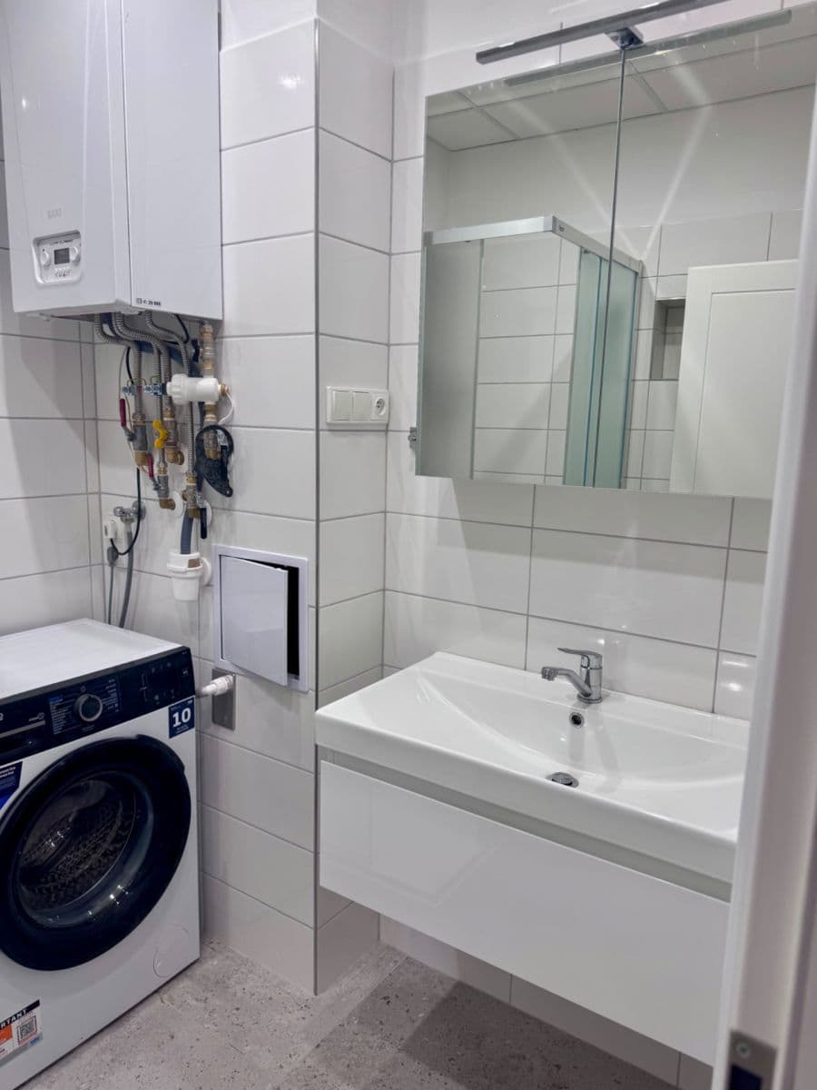 Pronájem bytu 2+1 60 m², Renneská třída, Brno, Jihomoravský kraj Pronájem bytu 2+1 60 m², Renneská třída, Brno, Jihomoravský kraj