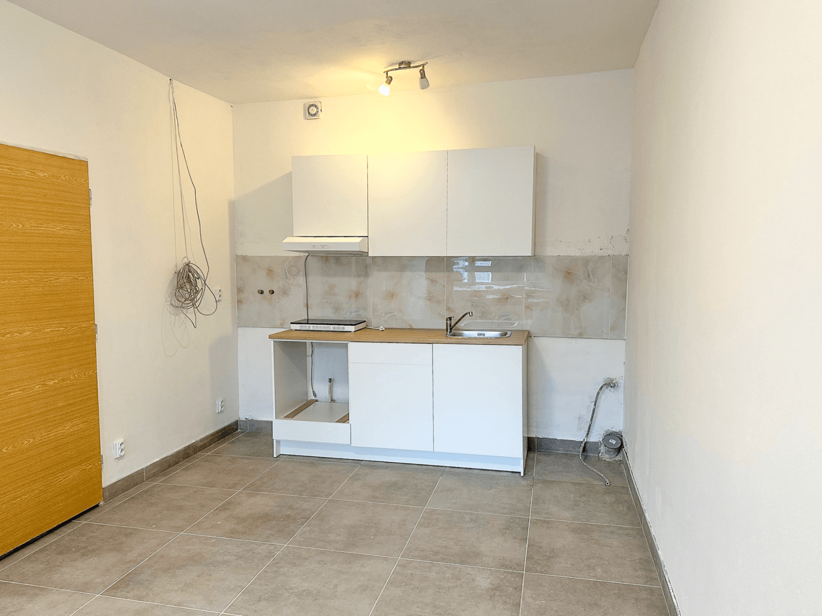 Pronájem bytu 2+kk 35 m², Okružní, Brno, Jihomoravský kraj Pronájem bytu 2+kk 35 m², Okružní, Brno, Jihomoravský kraj