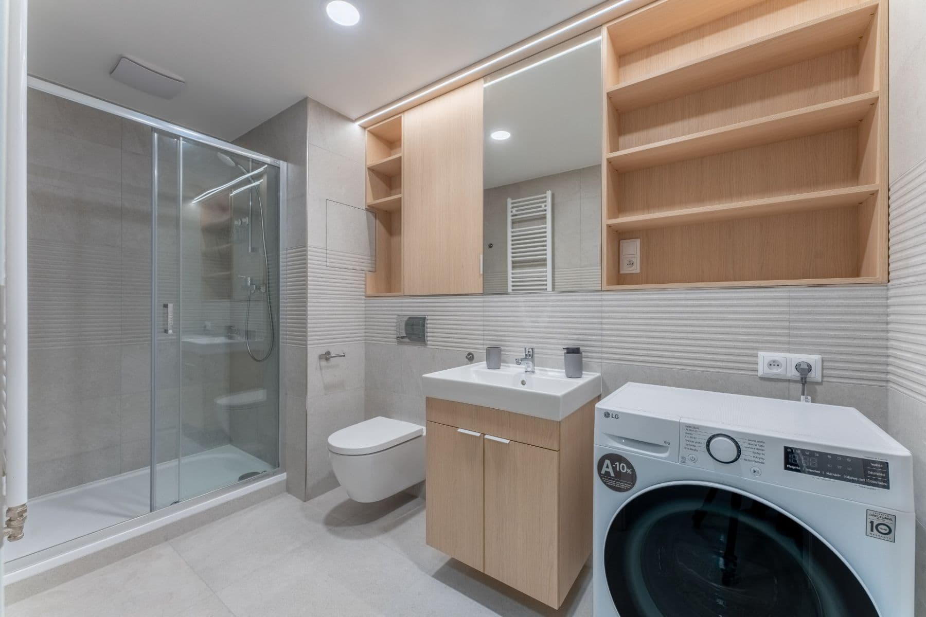 Pronájem bytu 1+kk 37 m², Gerstelova, Praha, Praha Pronájem bytu 1+kk 37 m², Gerstelova, Praha, Praha