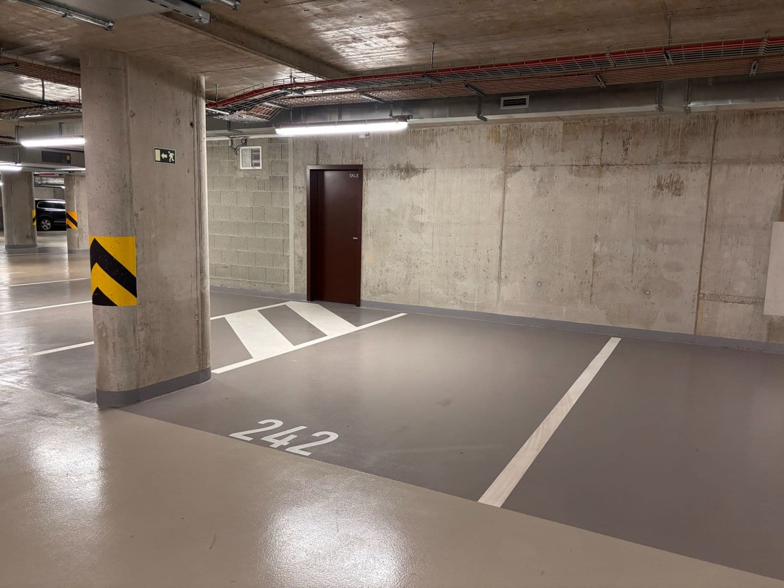 Pronájem garáže 15 m², Hábova, Praha, Praha Pronájem garáže 15 m², Hábova, Praha, Praha